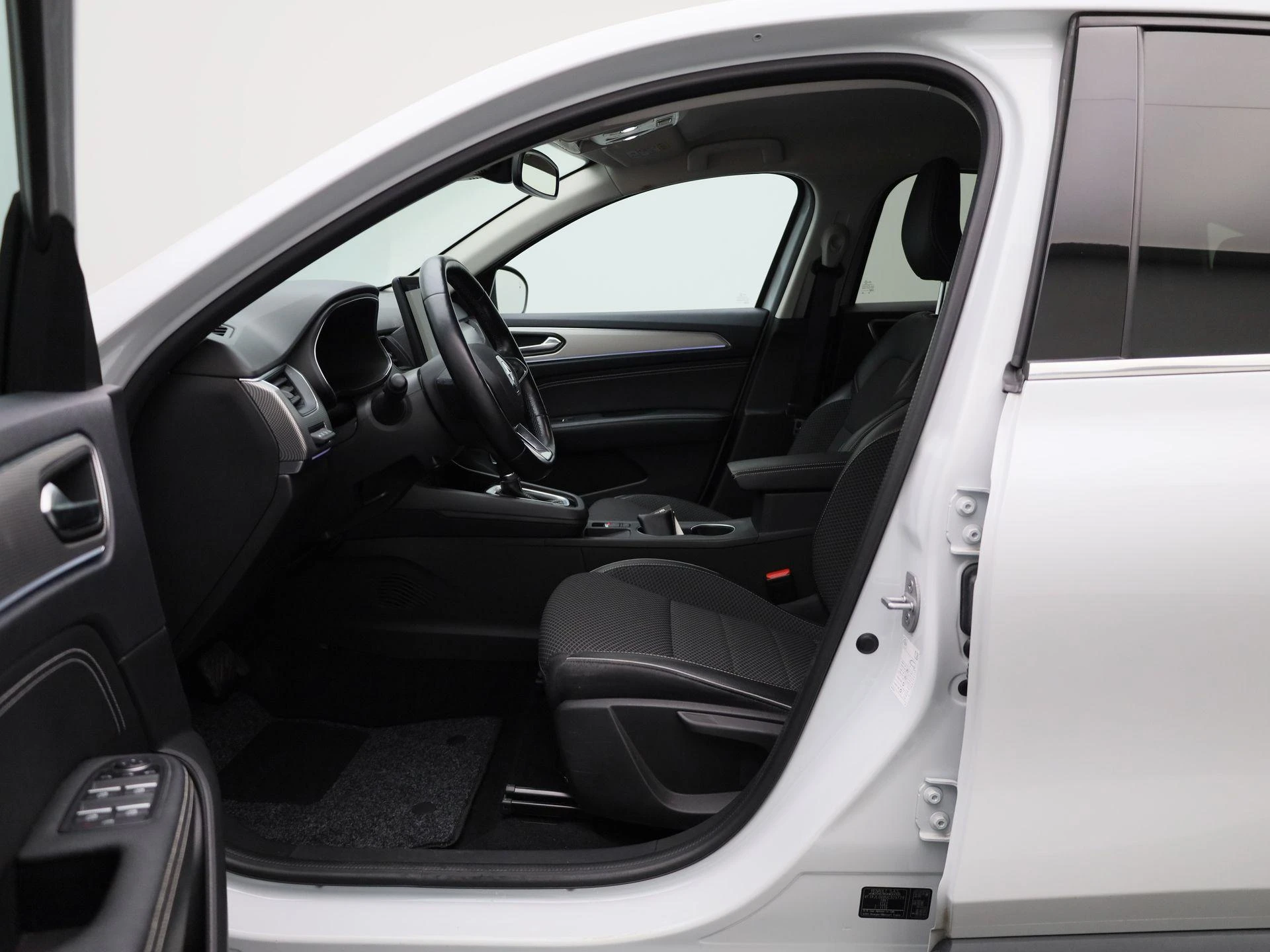 Renault-Arkana-image-8