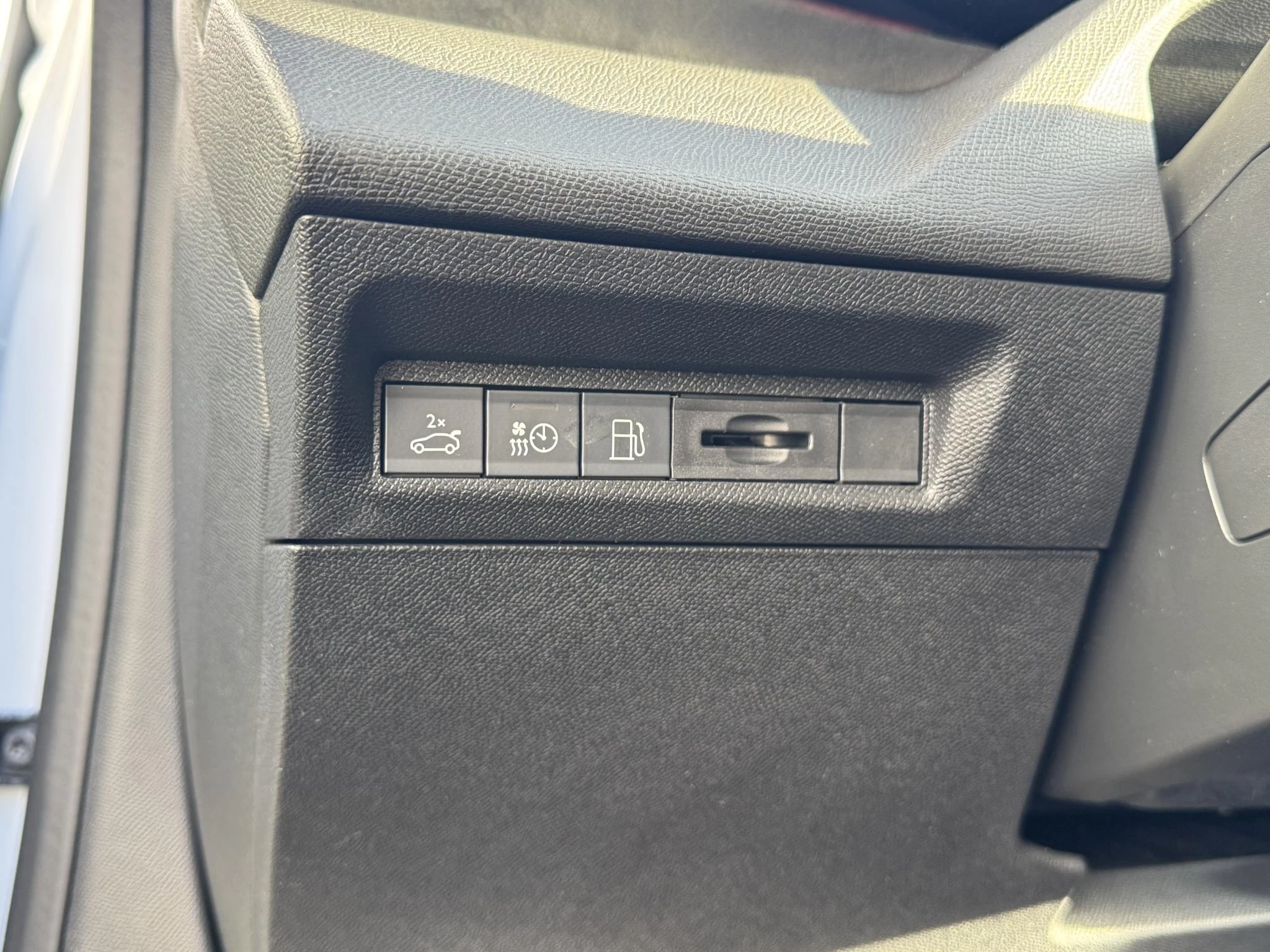 Peugeot-308-image-14