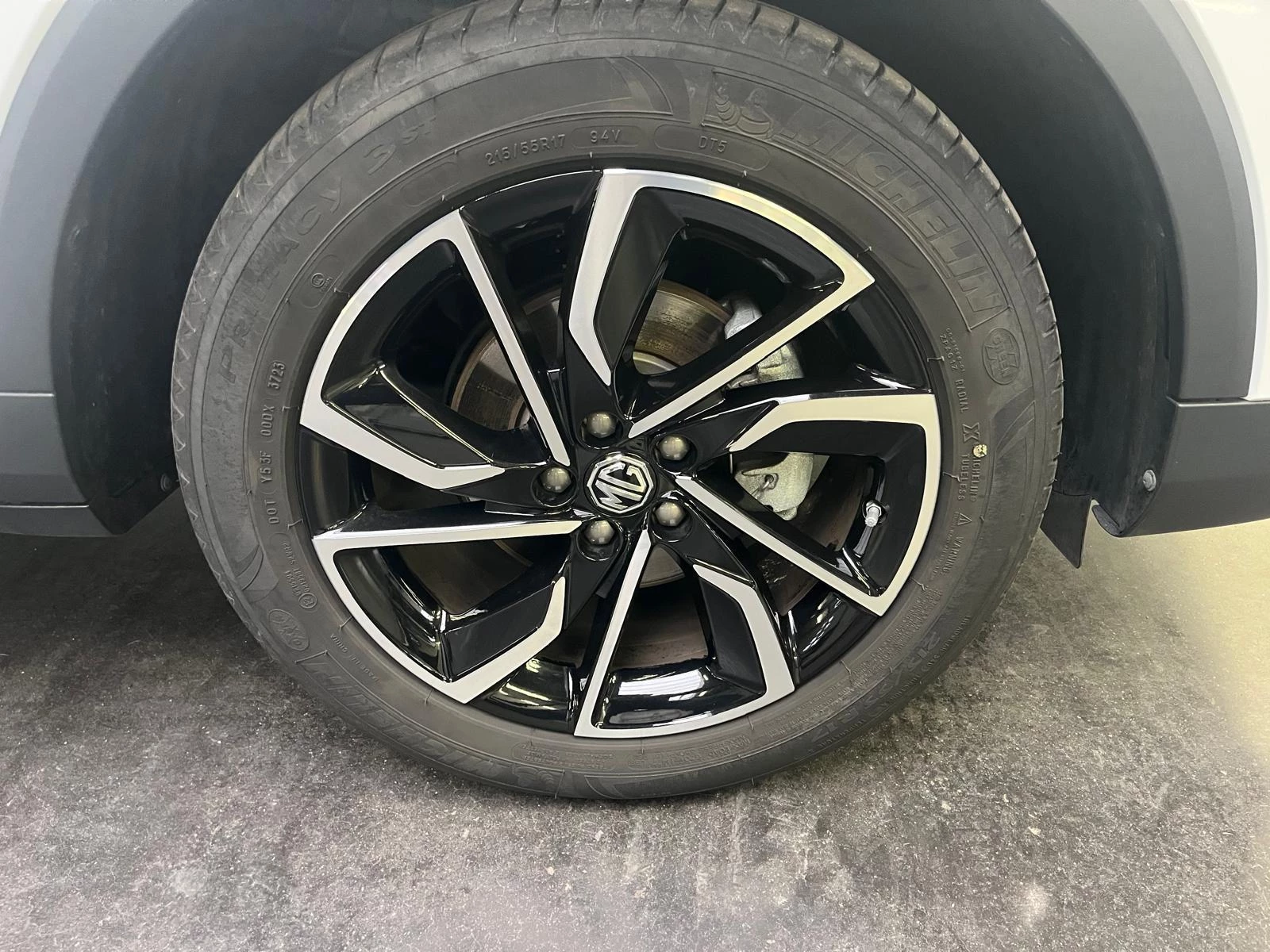 MG ZS Luxury