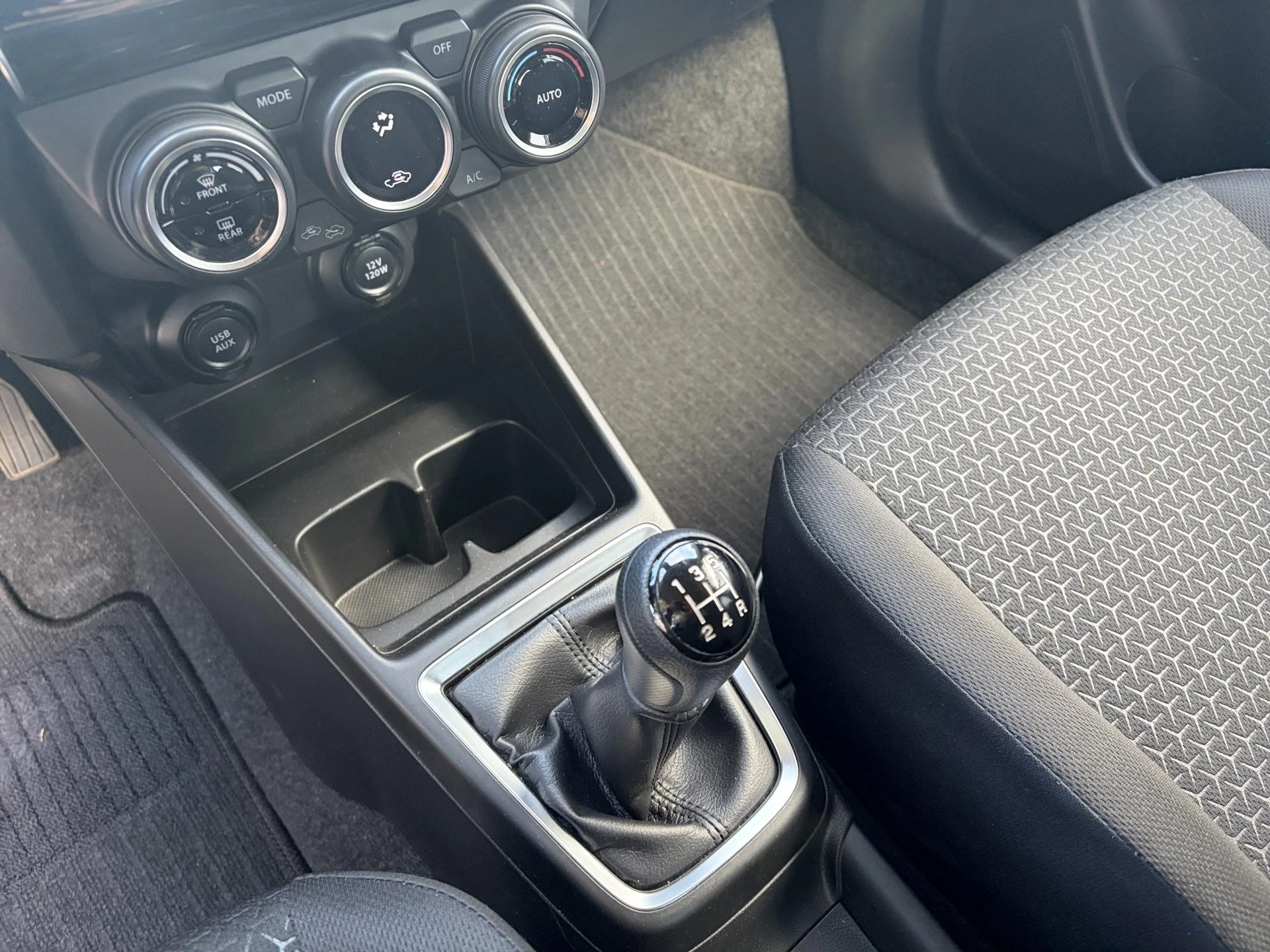 Suzuki-Swift-image-14