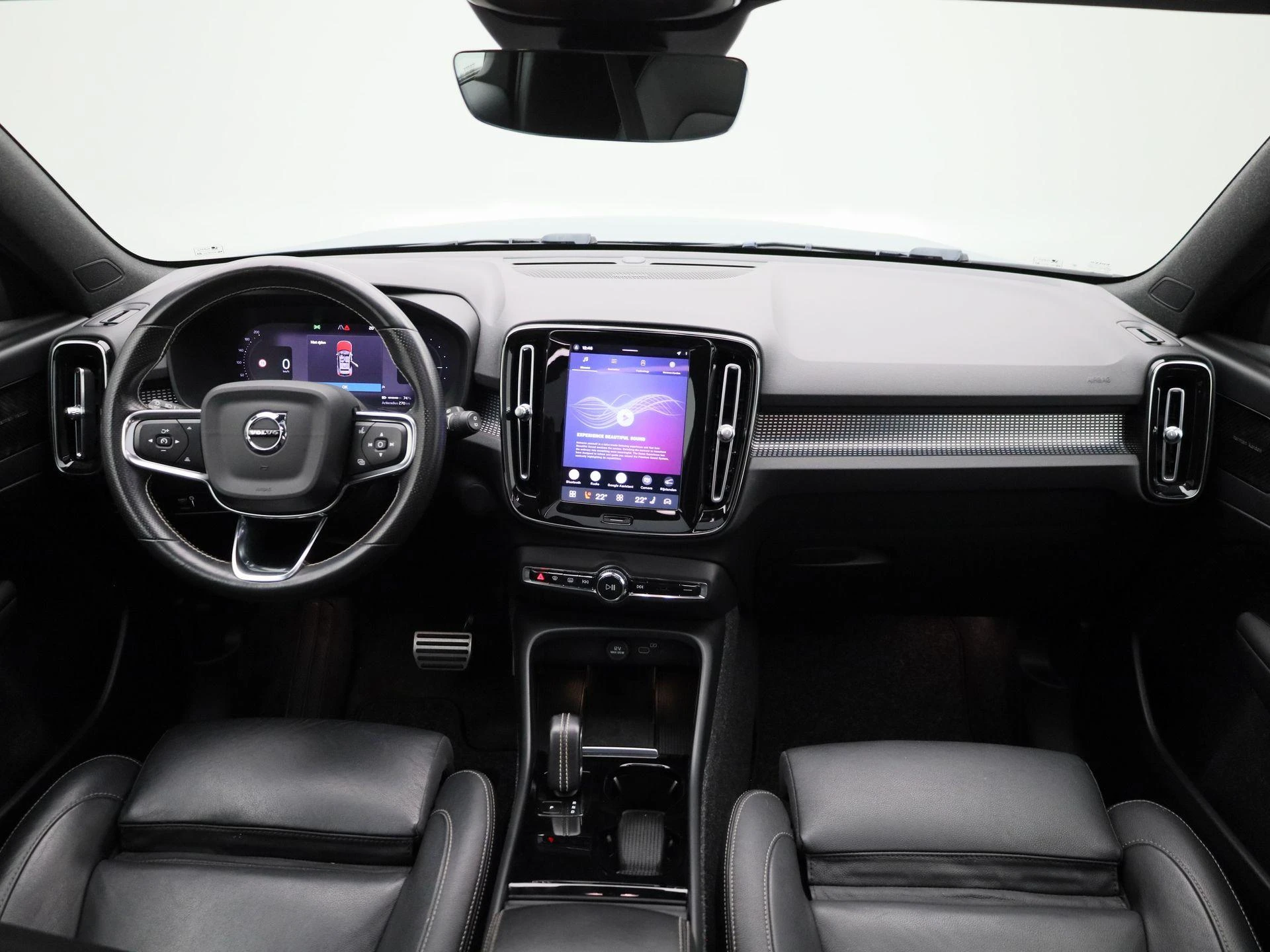 Volvo-XC40-image-42