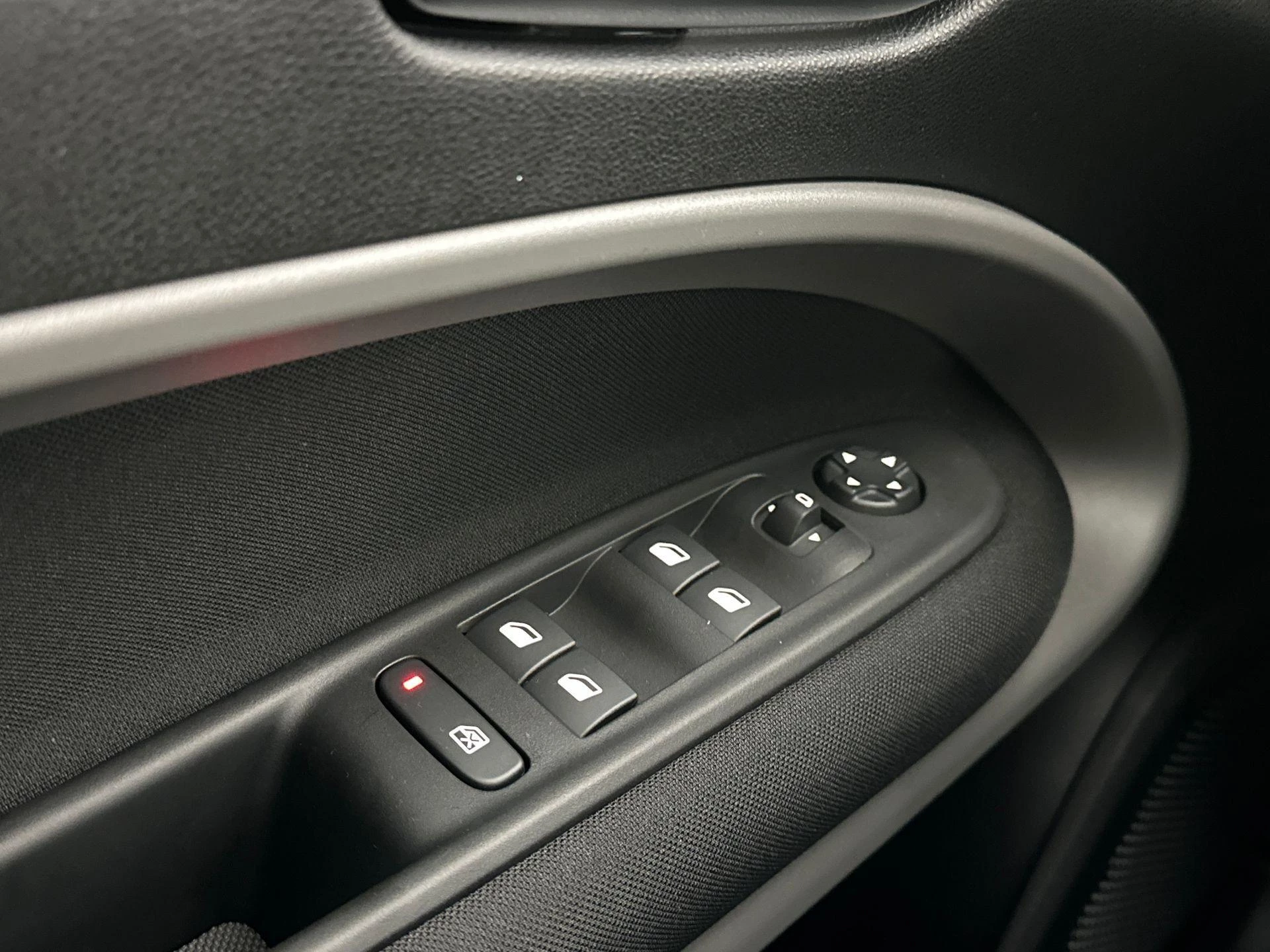 Jeep-Avenger-image-7