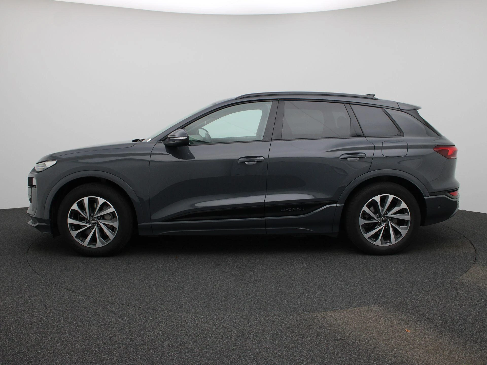 Audi-Q6 e-tron-image-3
