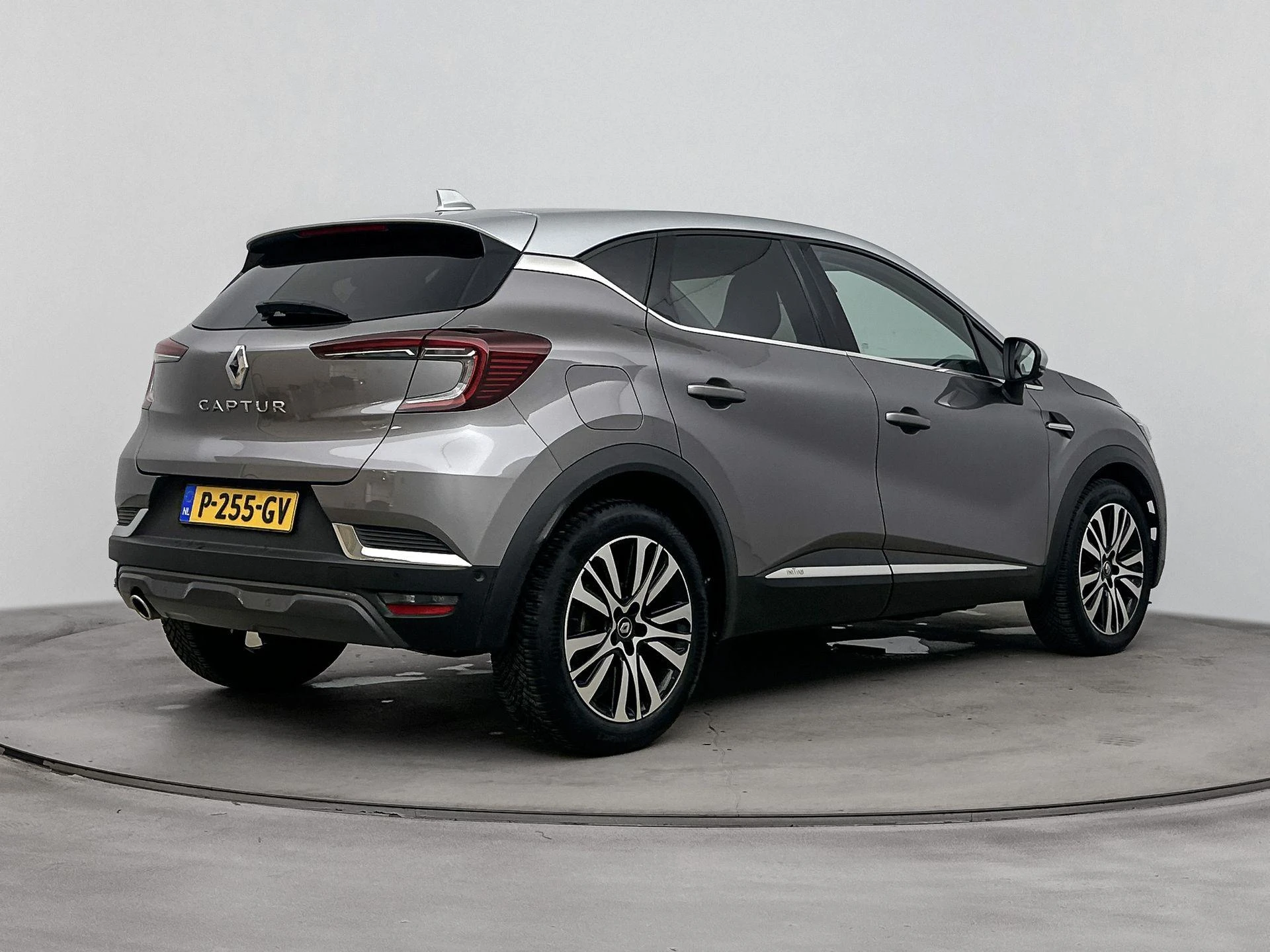 Renault-Captur-image-3