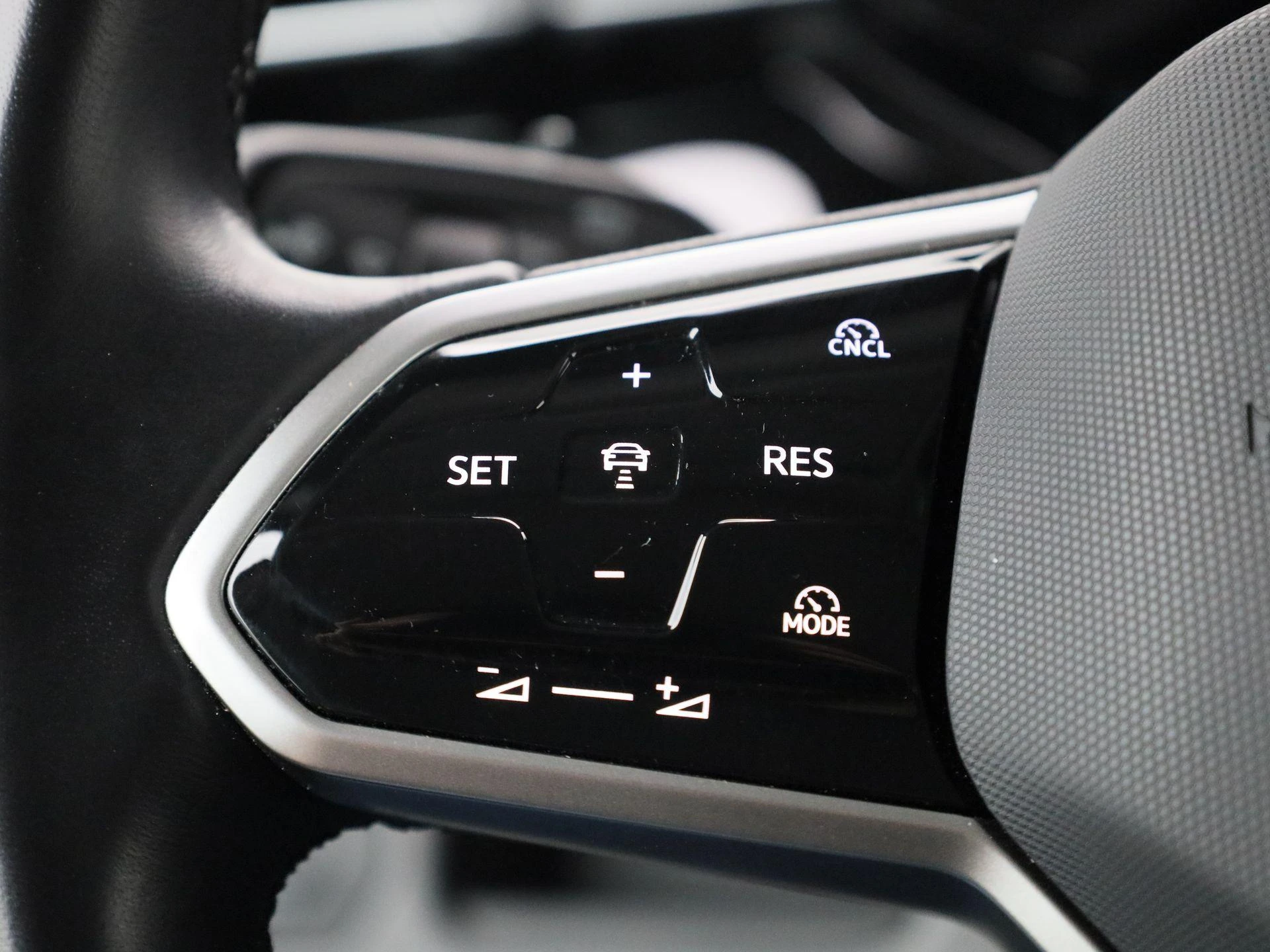 Volkswagen-ID. Buzz-image-17