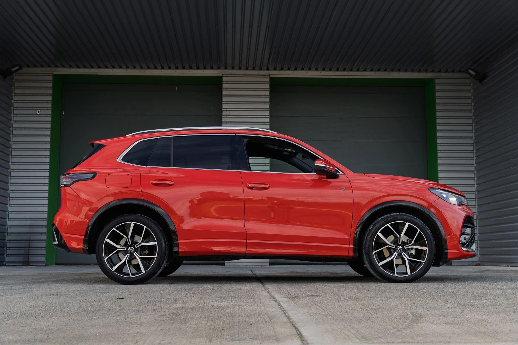 Volkswagen-Tiguan-image-3