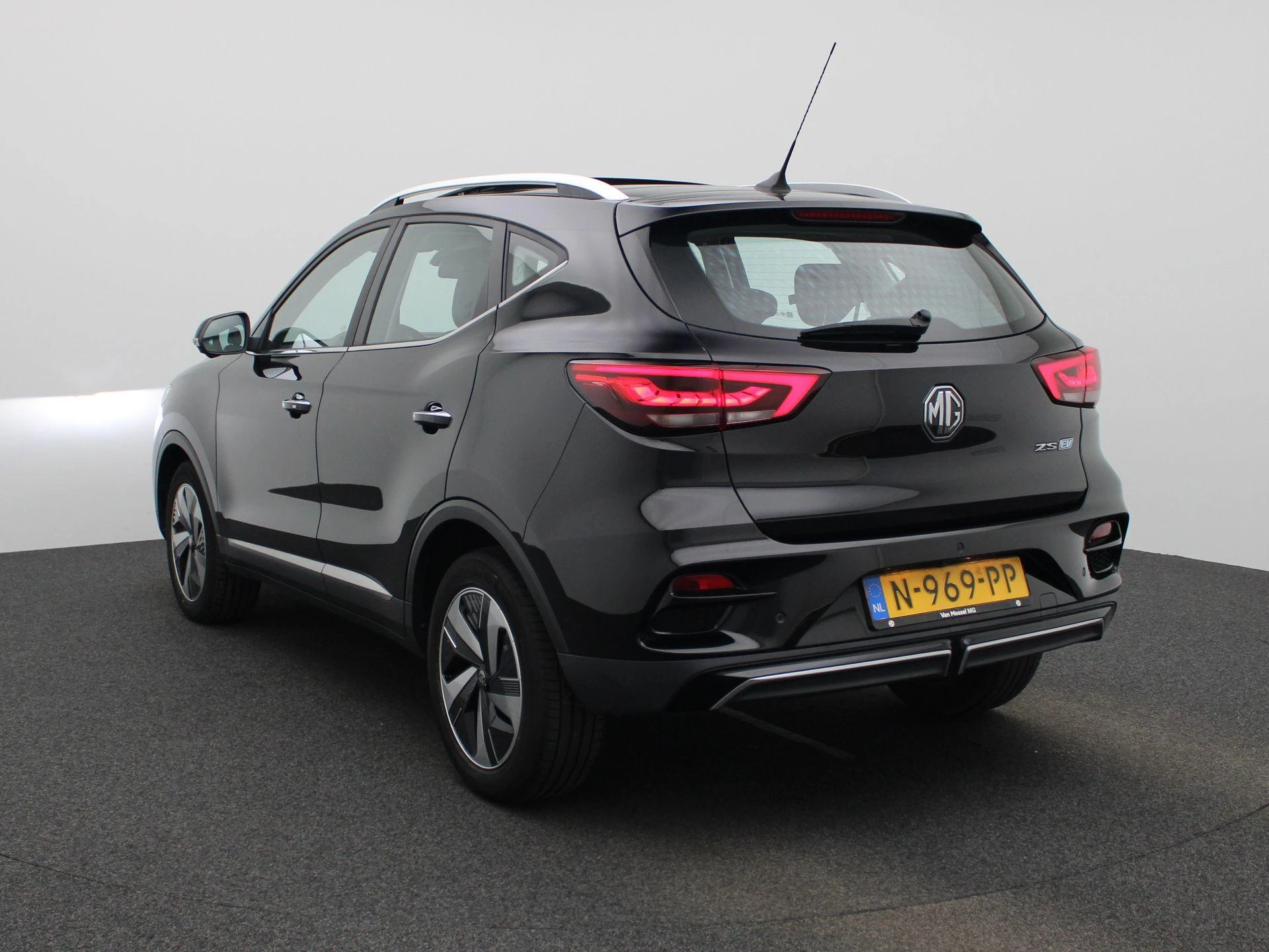 MG ZS EV