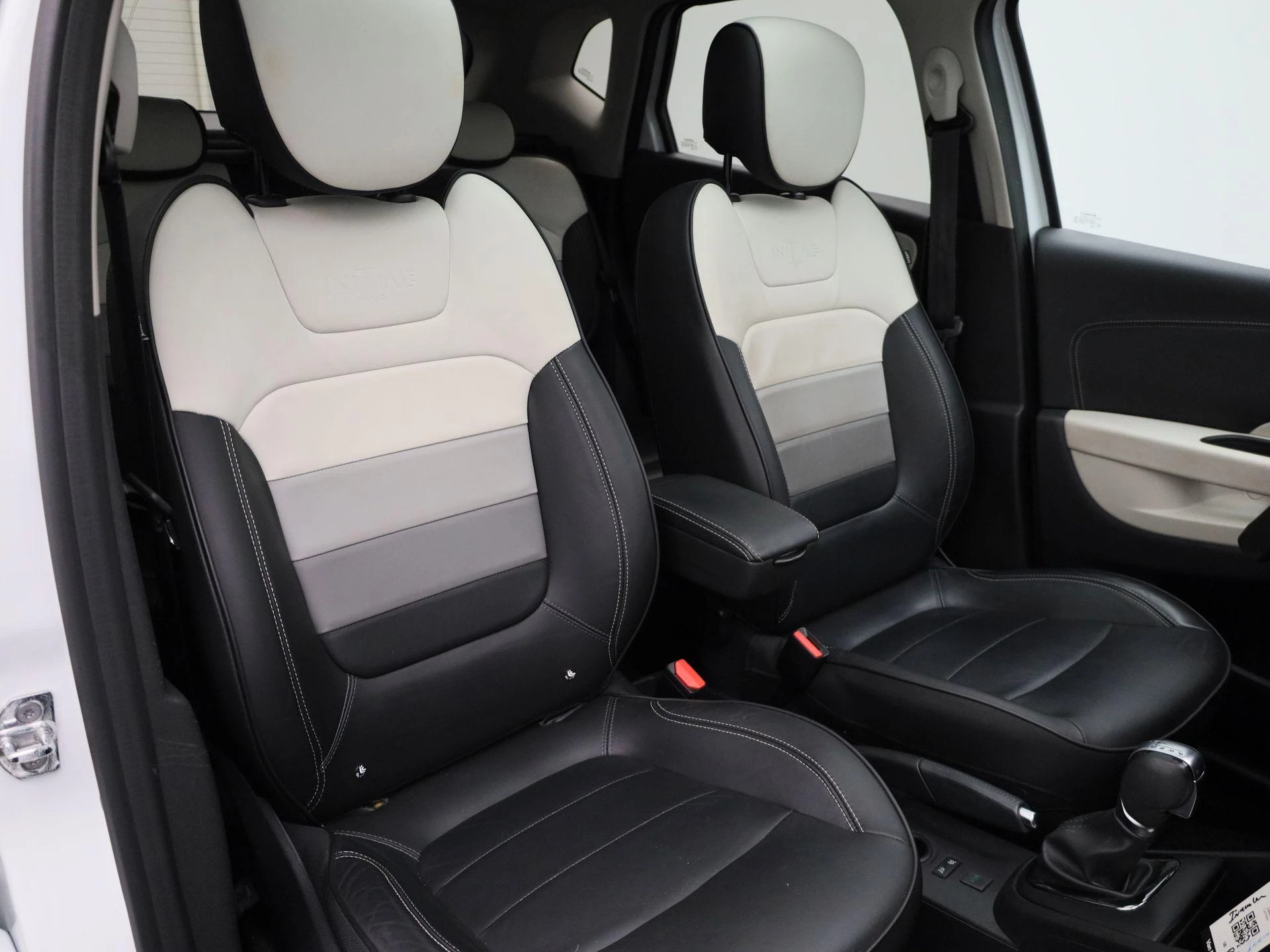 Renault-Captur-image-38