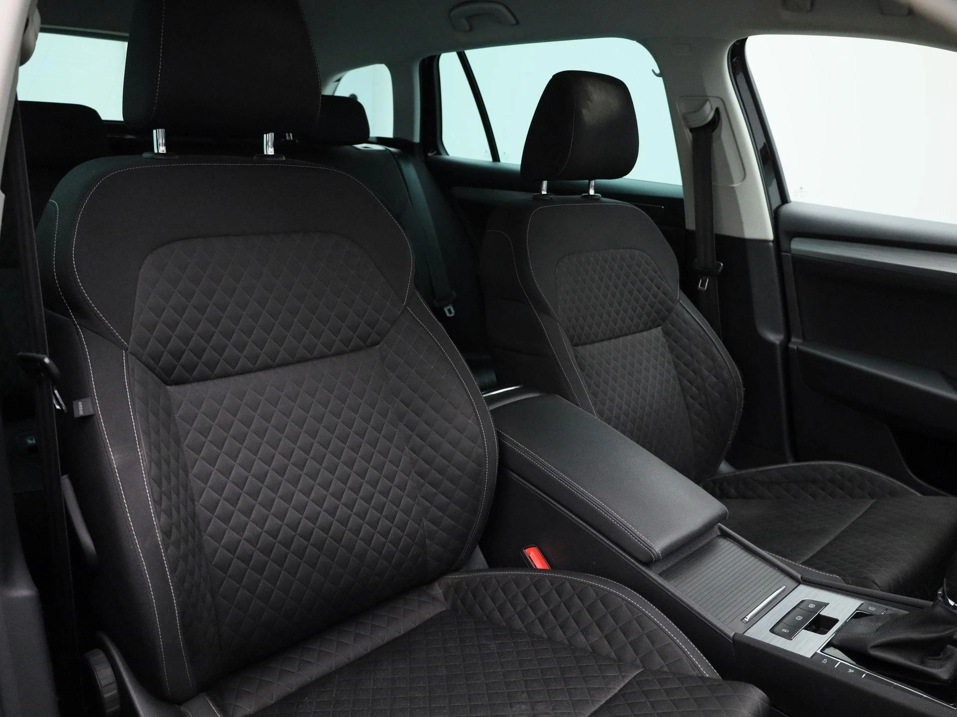 Škoda Superb 1.4 TSI iV Business Edition