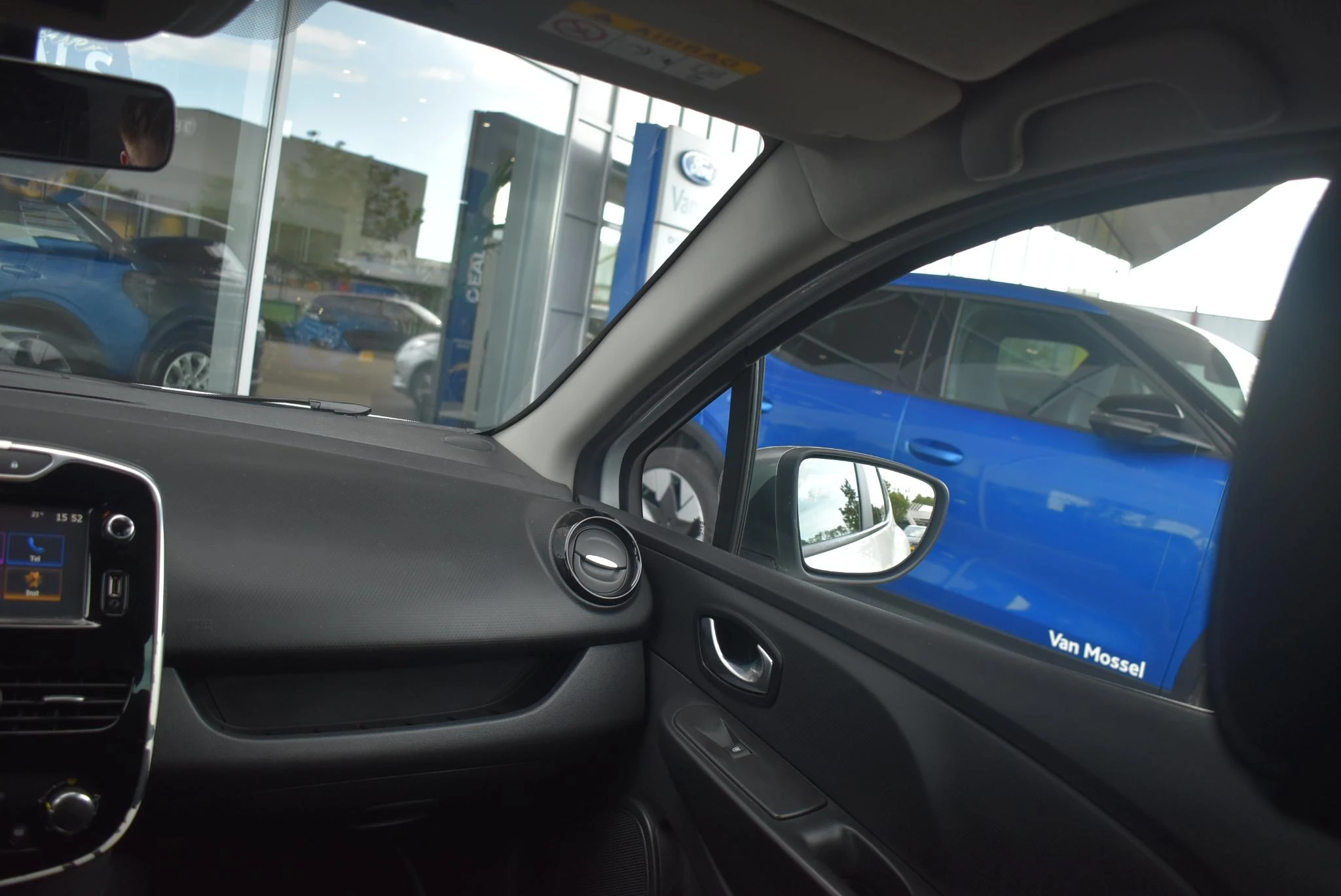 Renault-Clio-image-31