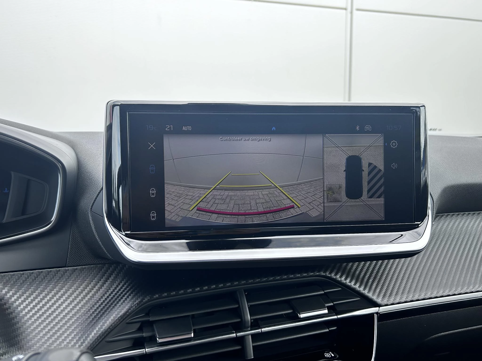 Peugeot-2008-image-18