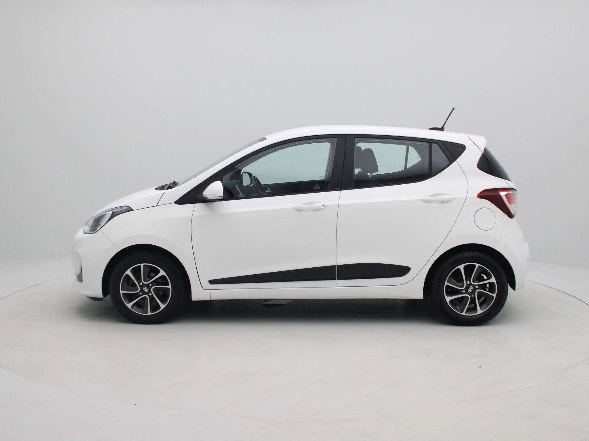 Hyundai-i10-image-3