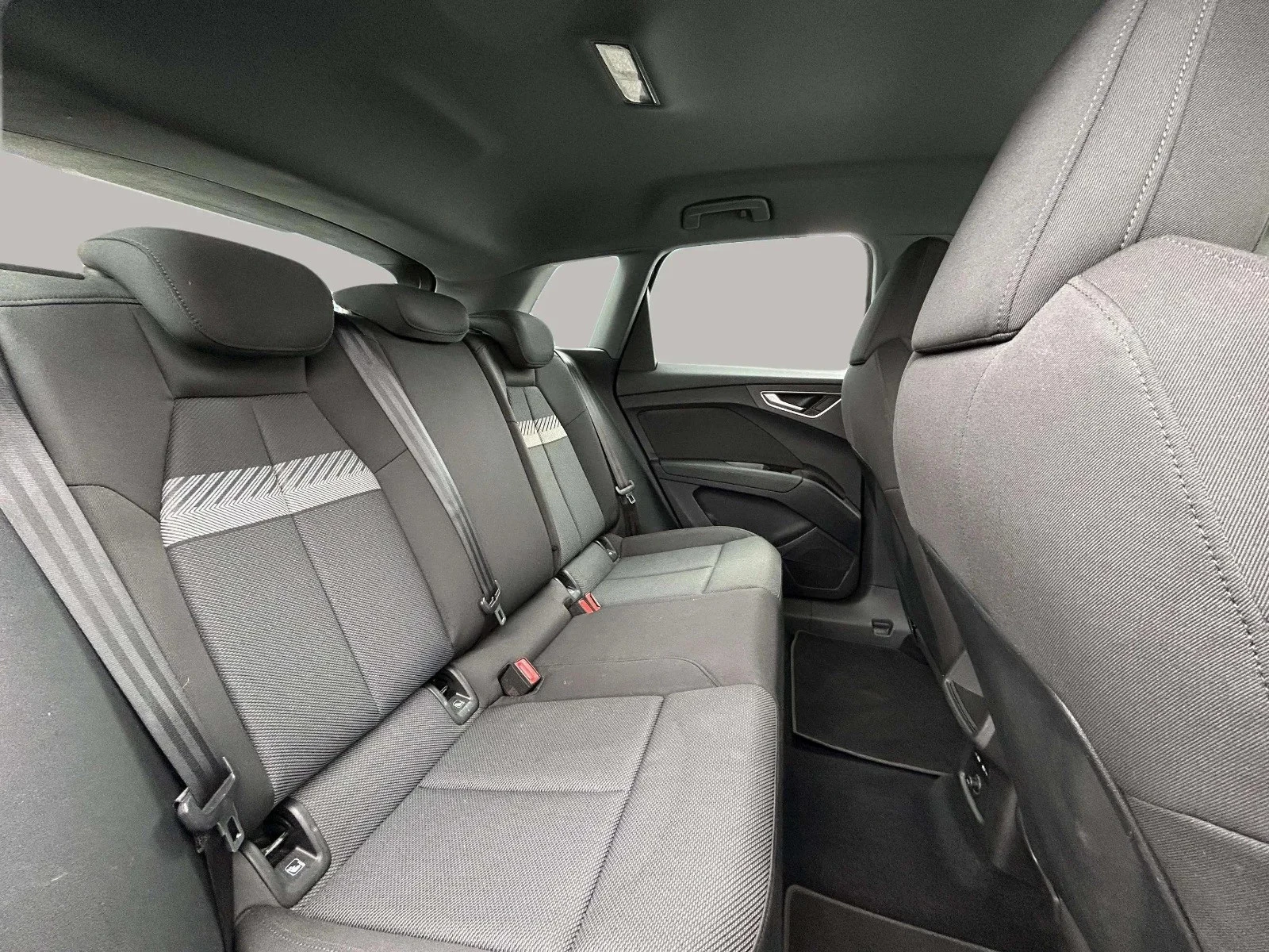 Audi-Q4 e-tron-image-16