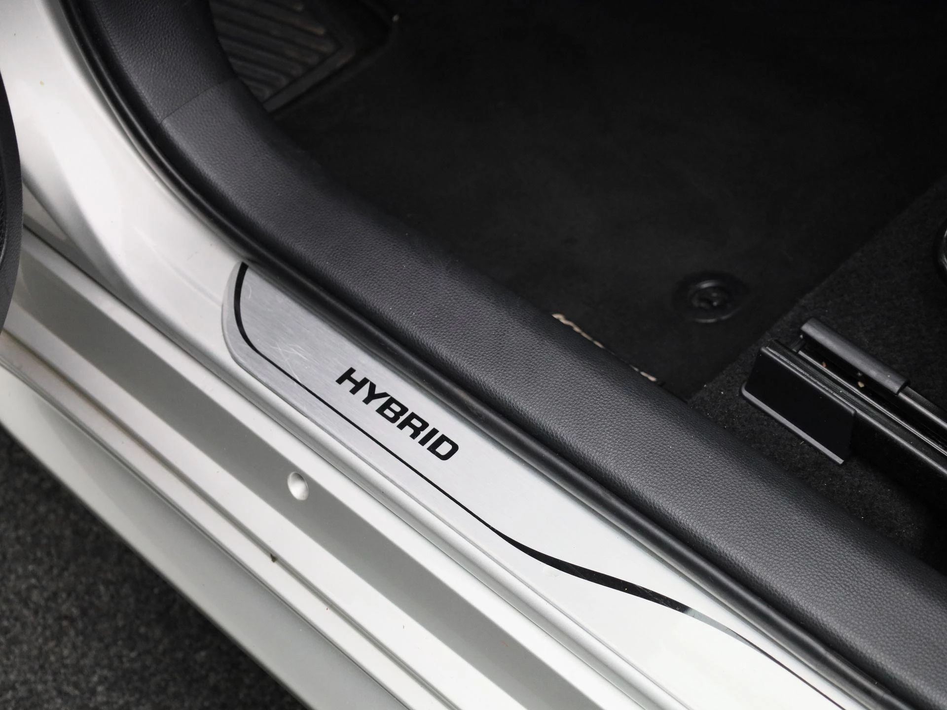 Toyota-Corolla Touring Sports-image-26