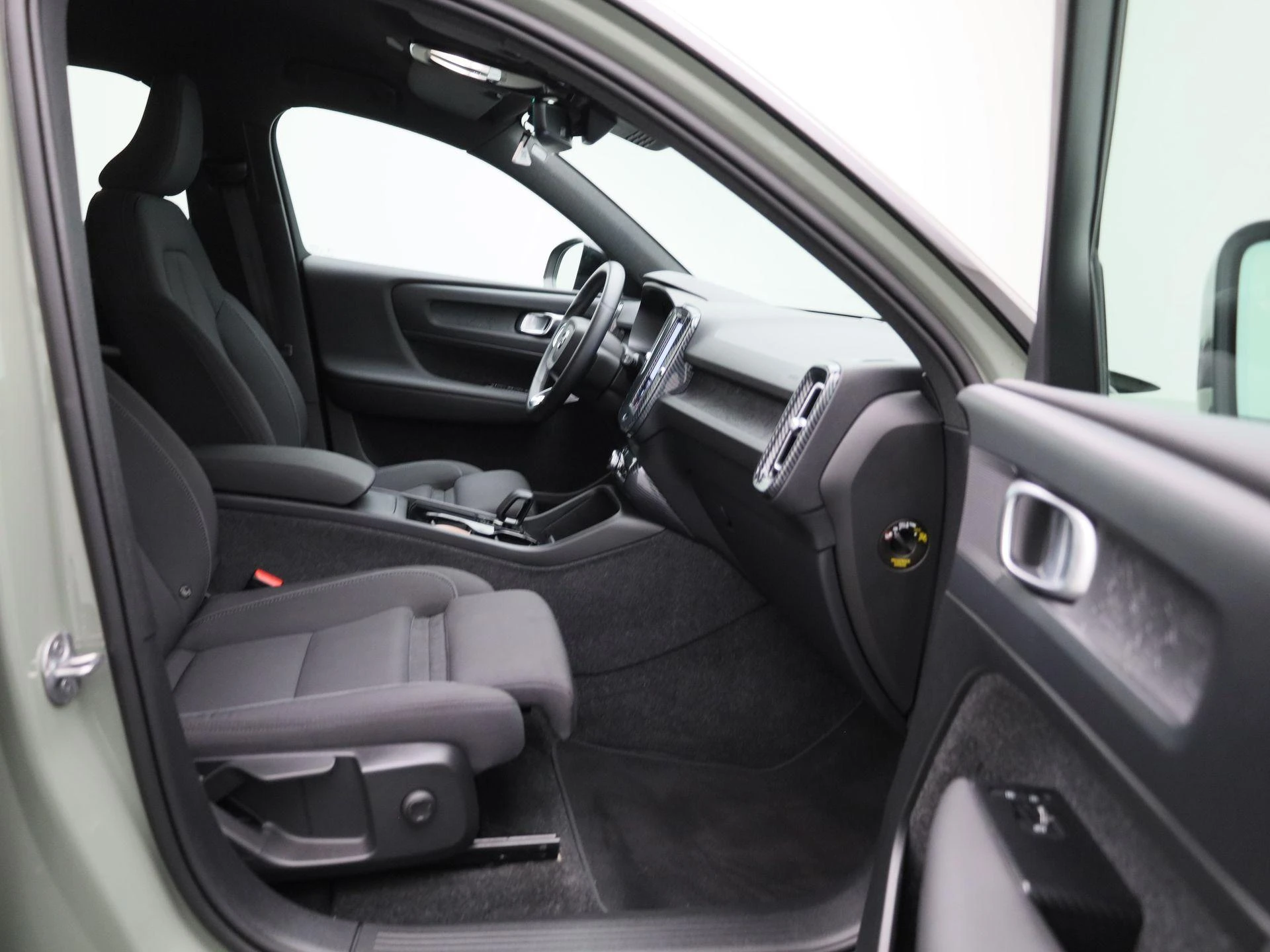 Volvo-XC40-image-34