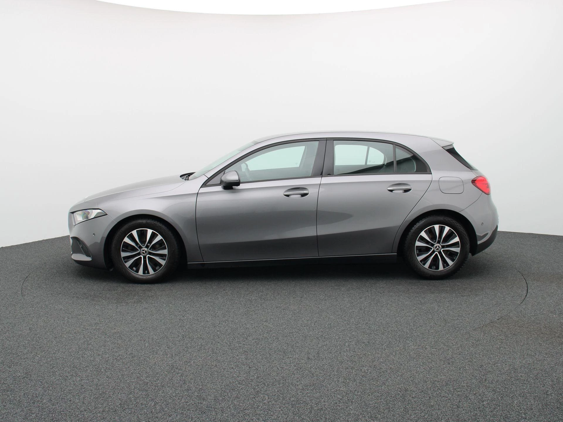 Mercedes-Benz A-Klasse 160 + CARPLAY + SENSOREN + CAMERA +