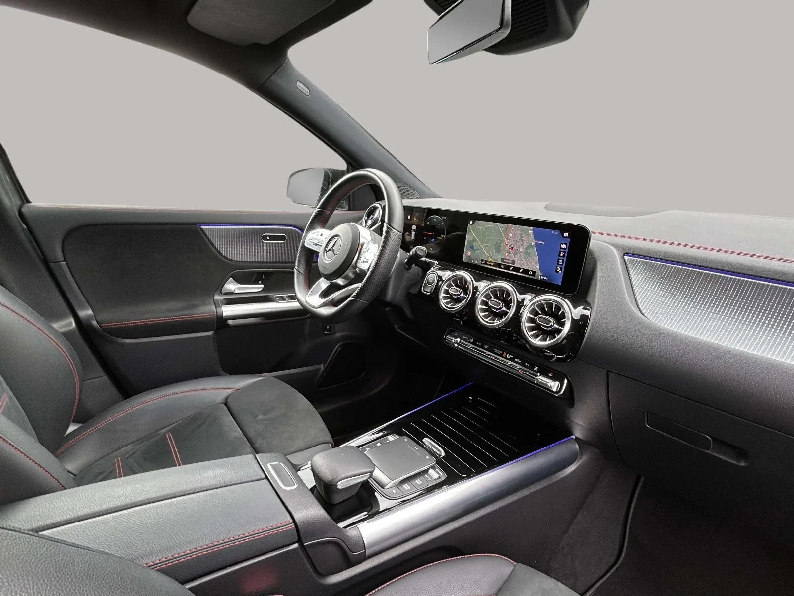 Mercedes-Benz-EQA-image-12