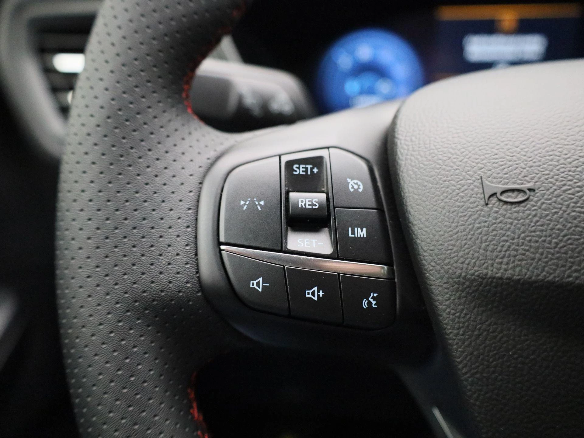 Ford-Kuga-image-18