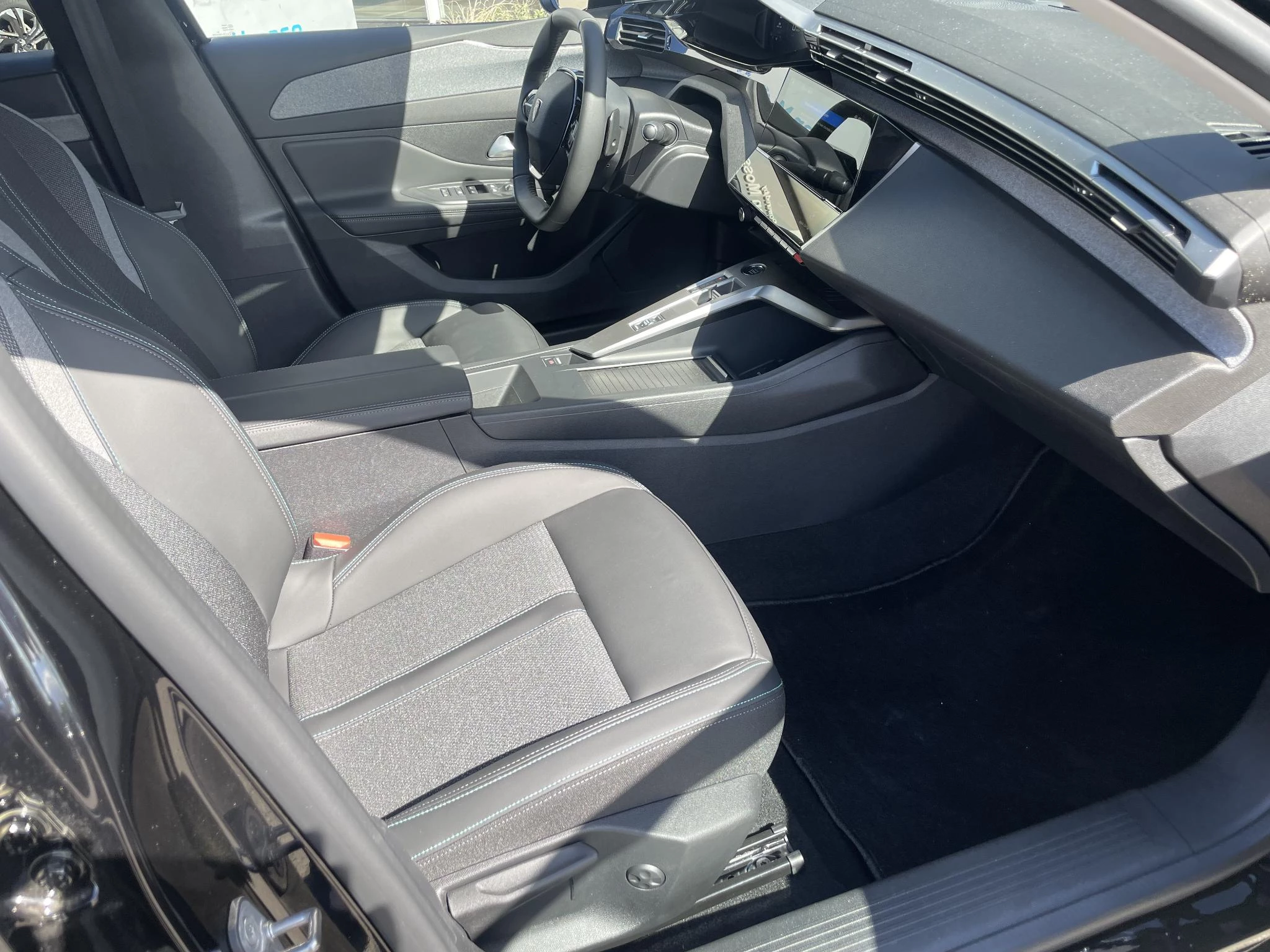Peugeot 308 SW 1.6 Plug-in Hybrid 180 Allure Avantage