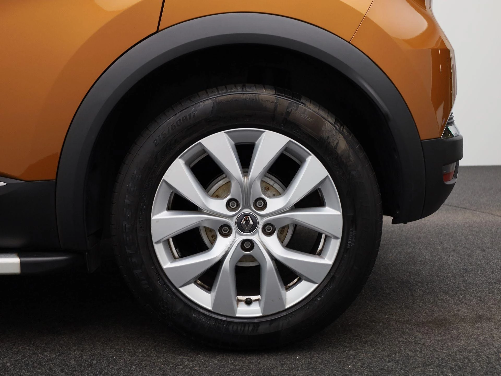 Renault-Captur-image-12