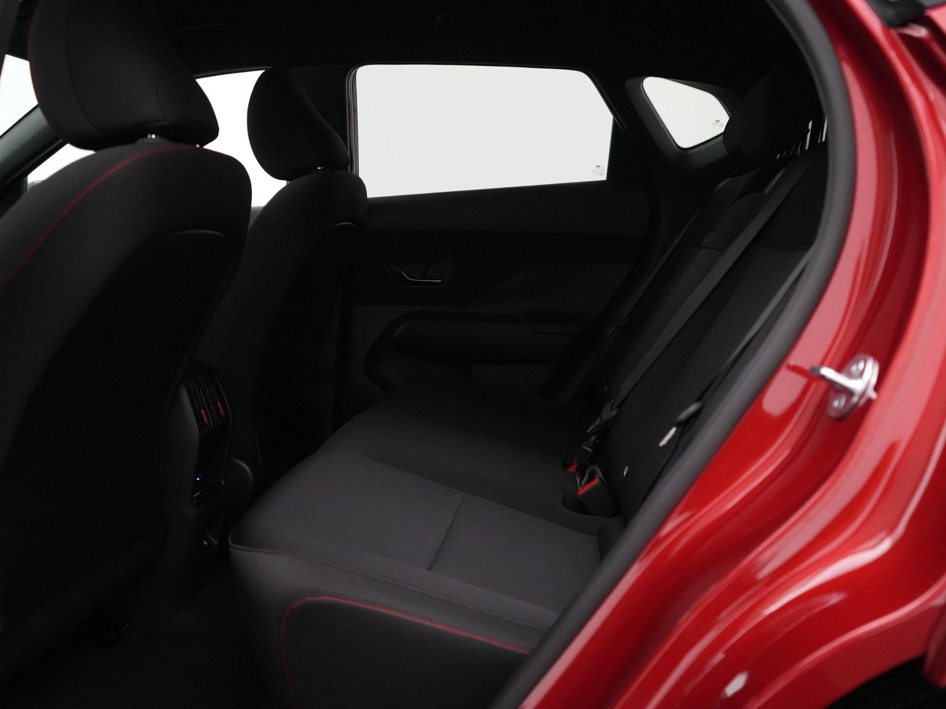 Hyundai-Kona-image-38