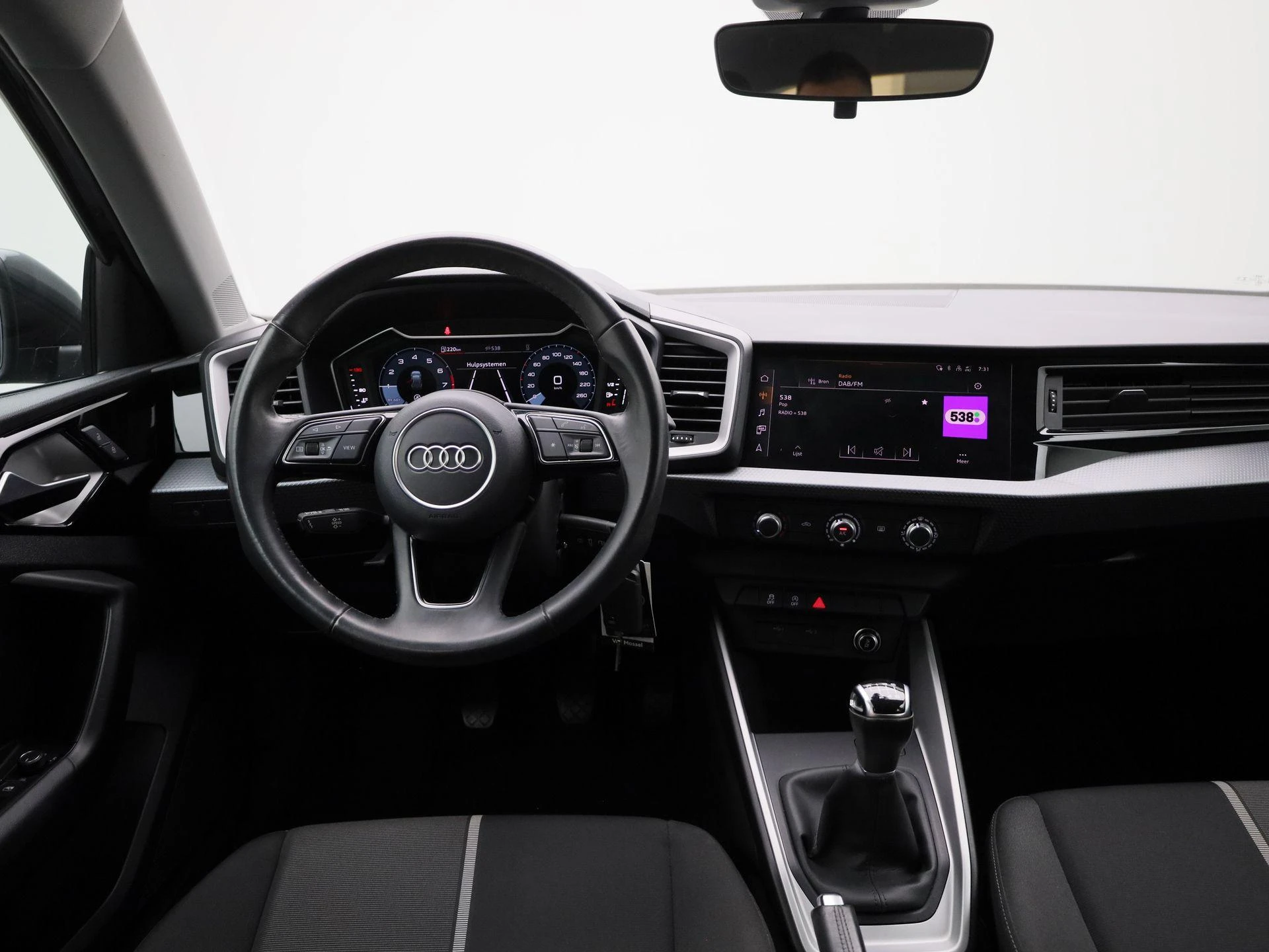 Audi-A1 Sportback-image-6