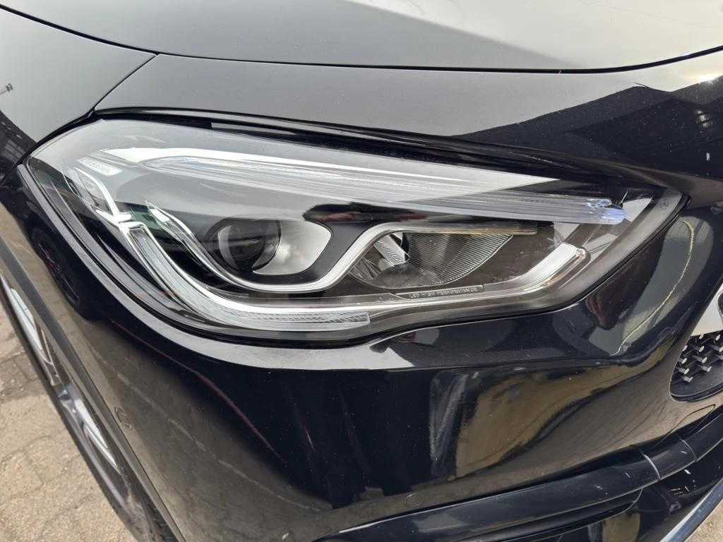 Mercedes-Benz-GLA 250-image-11