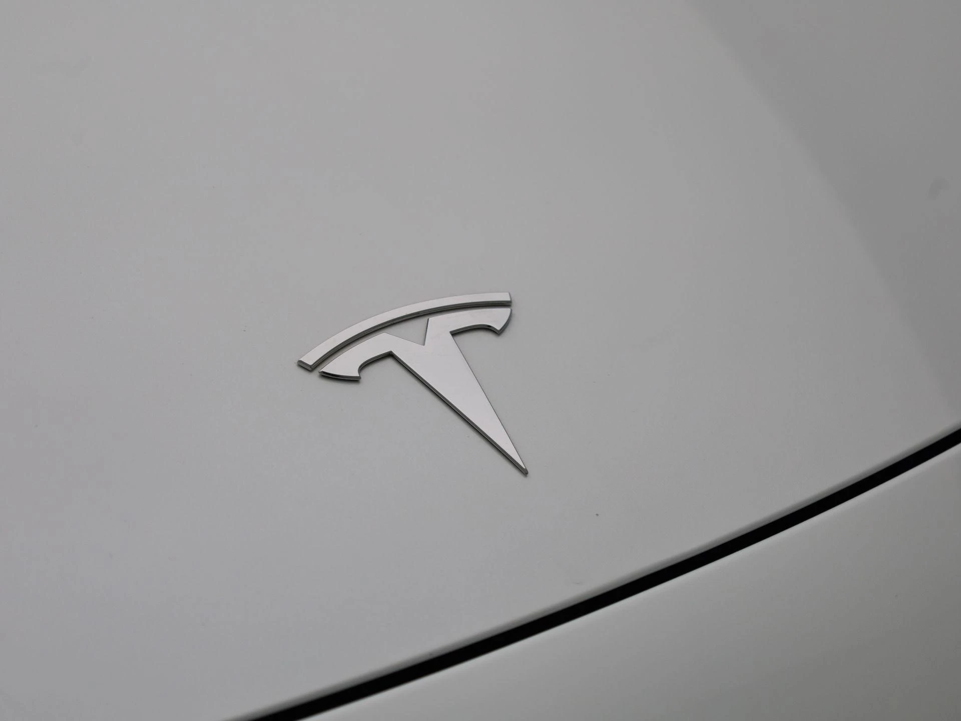 Tesla-Model 3-image-33