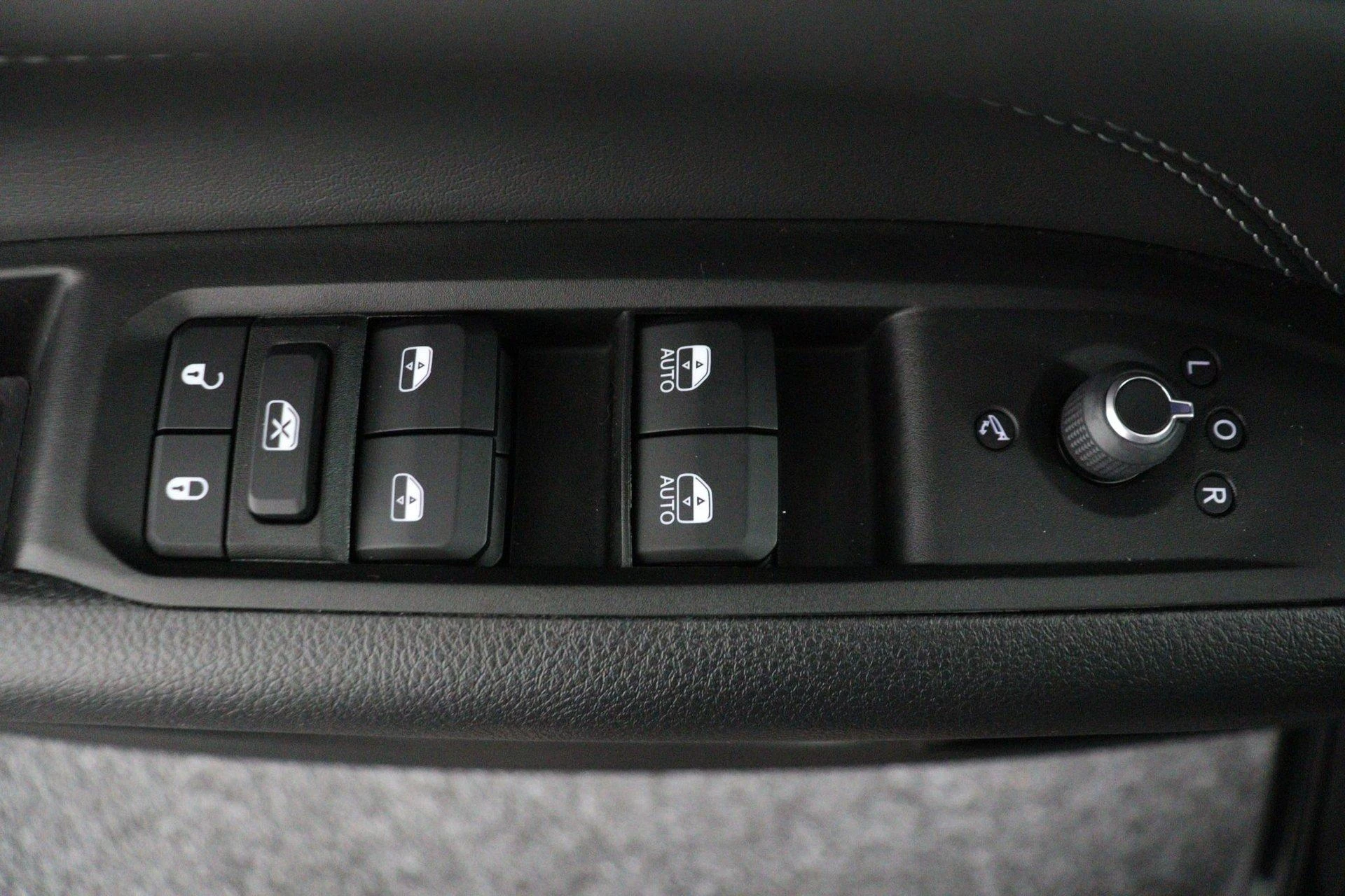 Jeep-Compass-image-23
