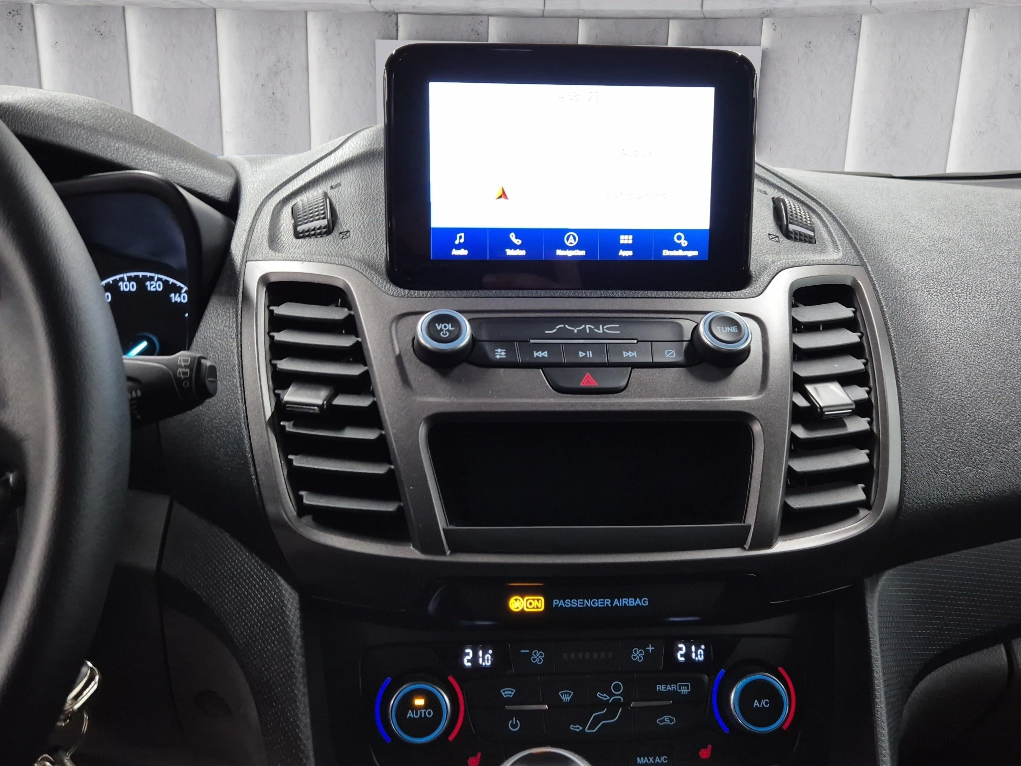 Ford-Transit Connect-image-14