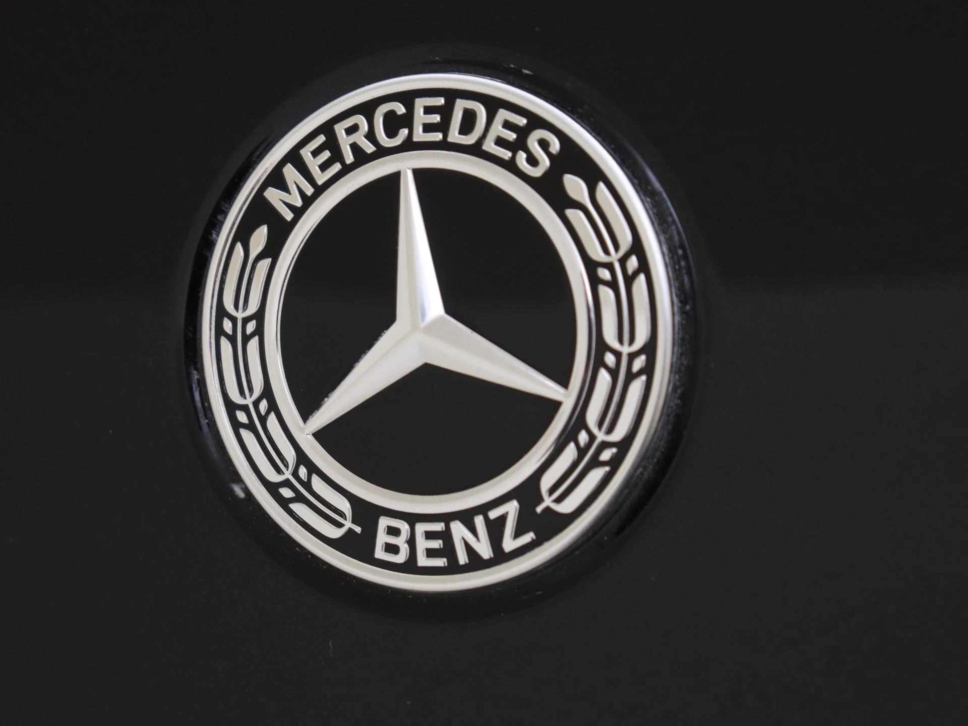 Mercedes-Benz-GLC-image-28