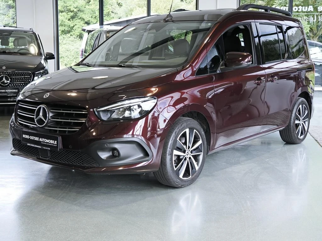 Mercedes-Benz-T-Klasse 180 d-image-6