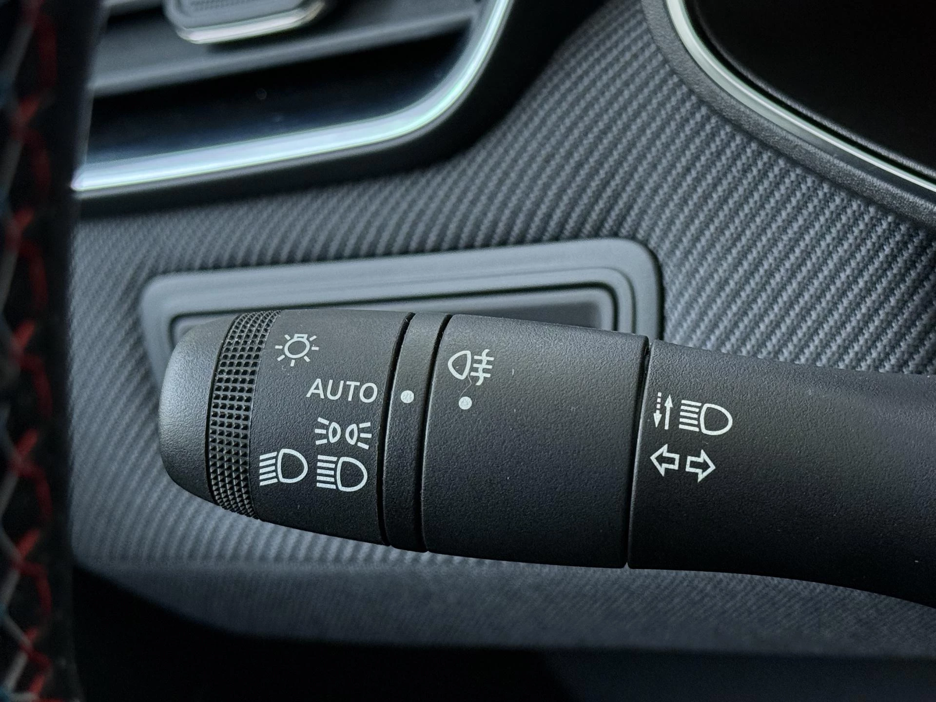 Renault-Clio-image-22