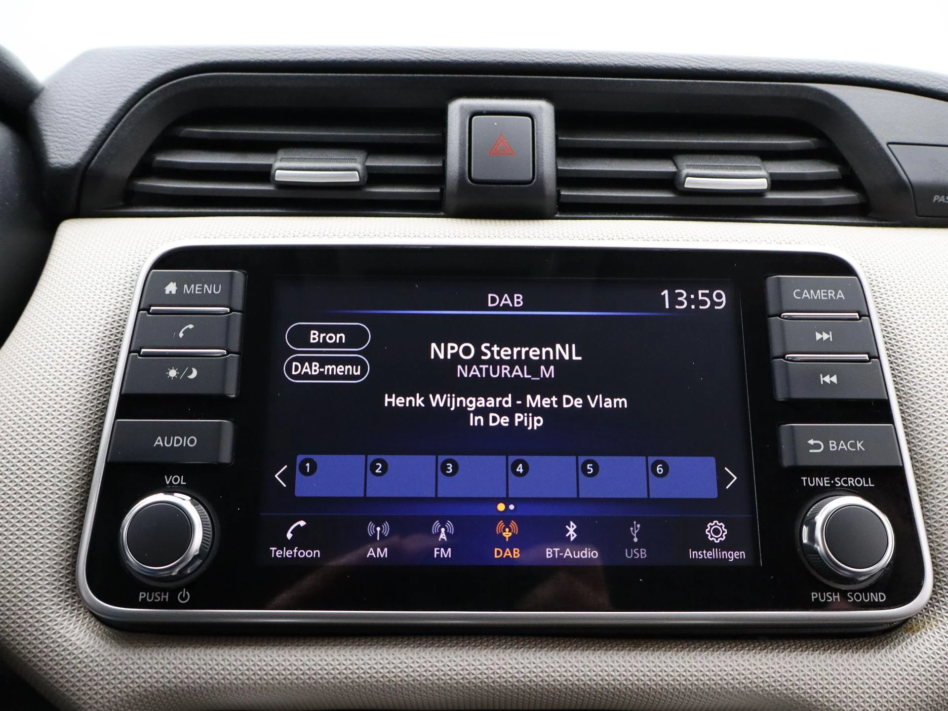 Nissan-Micra-image-23
