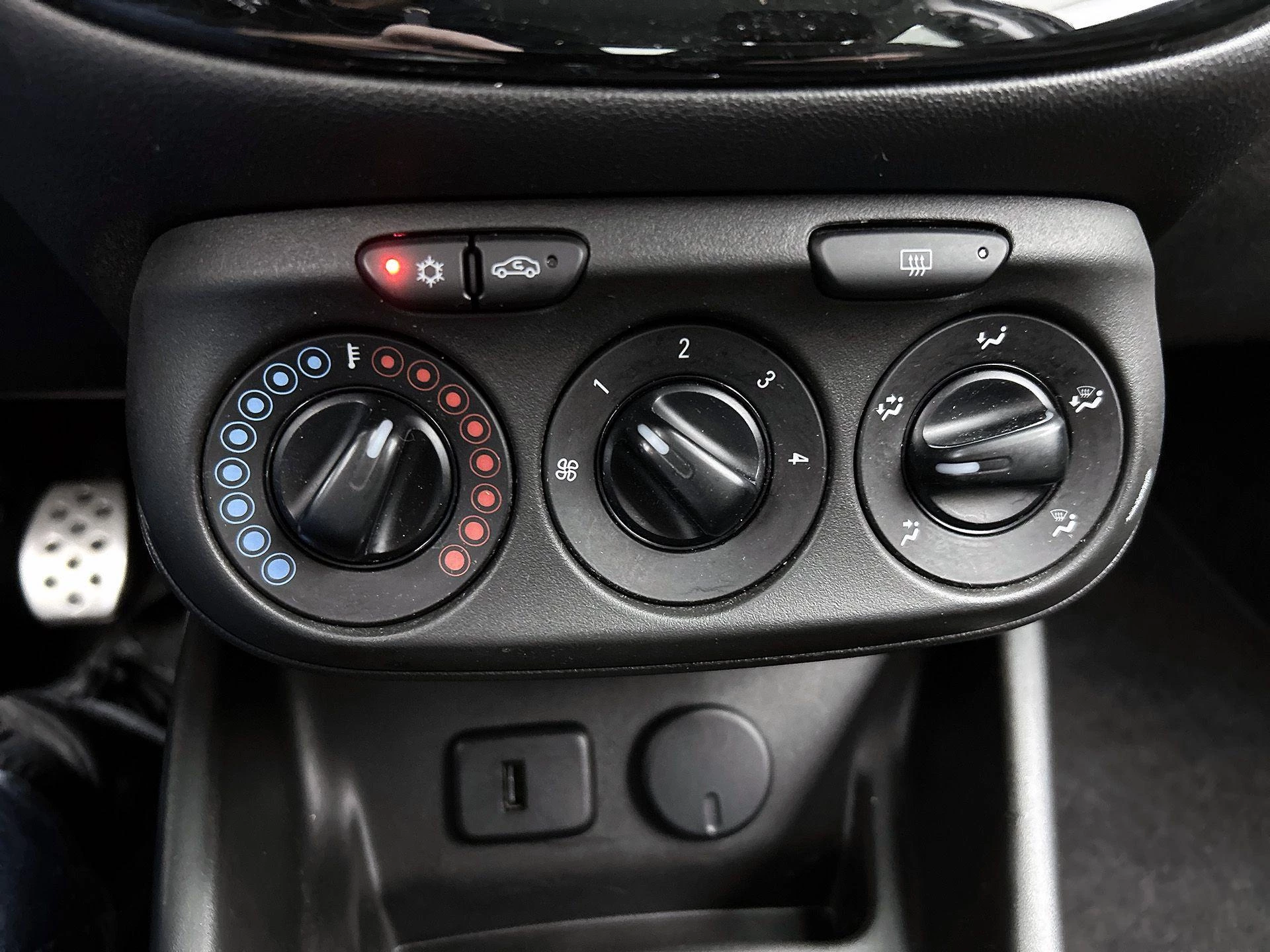 Opel-Corsa-image-23