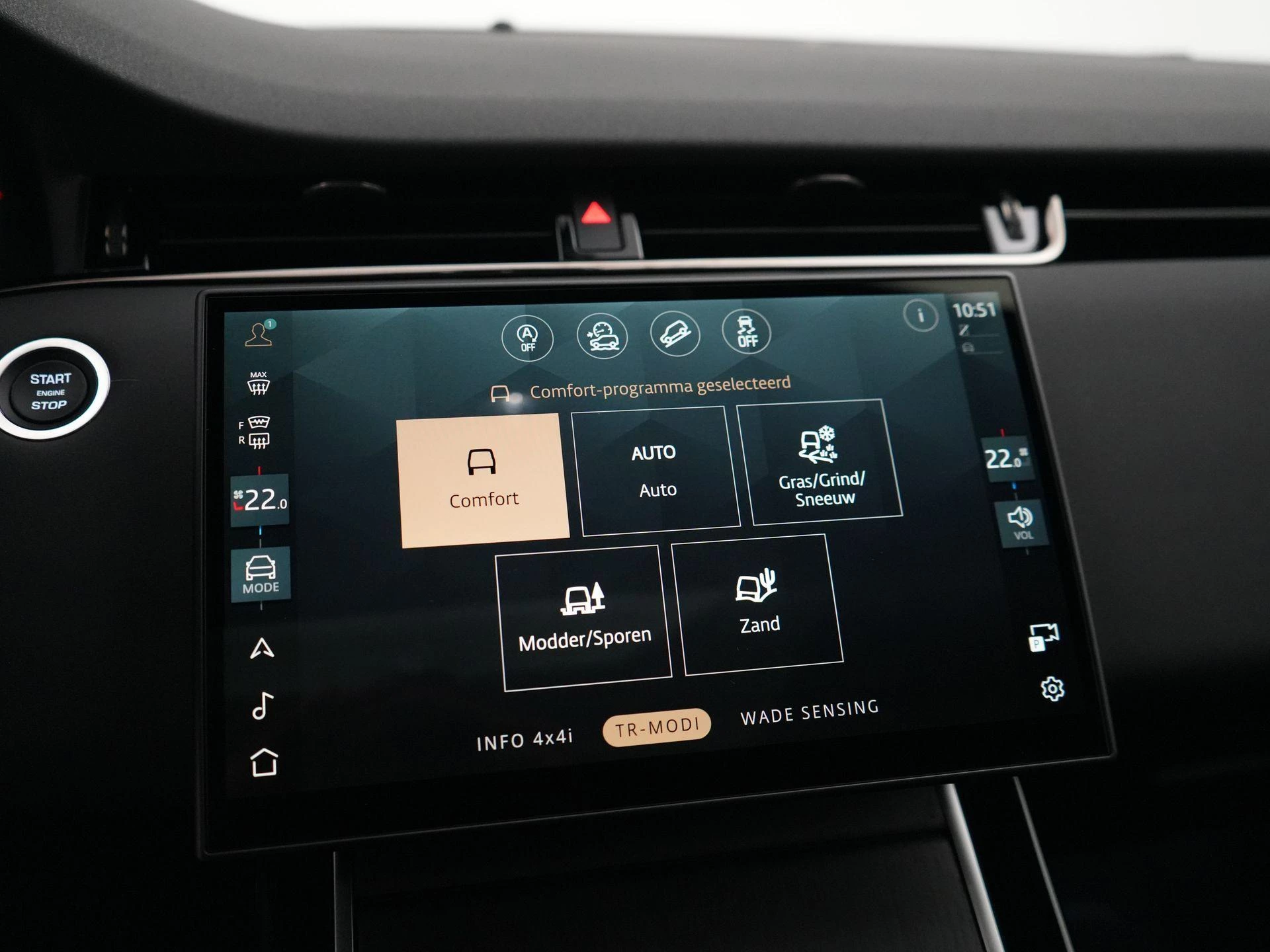 Land Rover-Range Rover Evoque-image-28