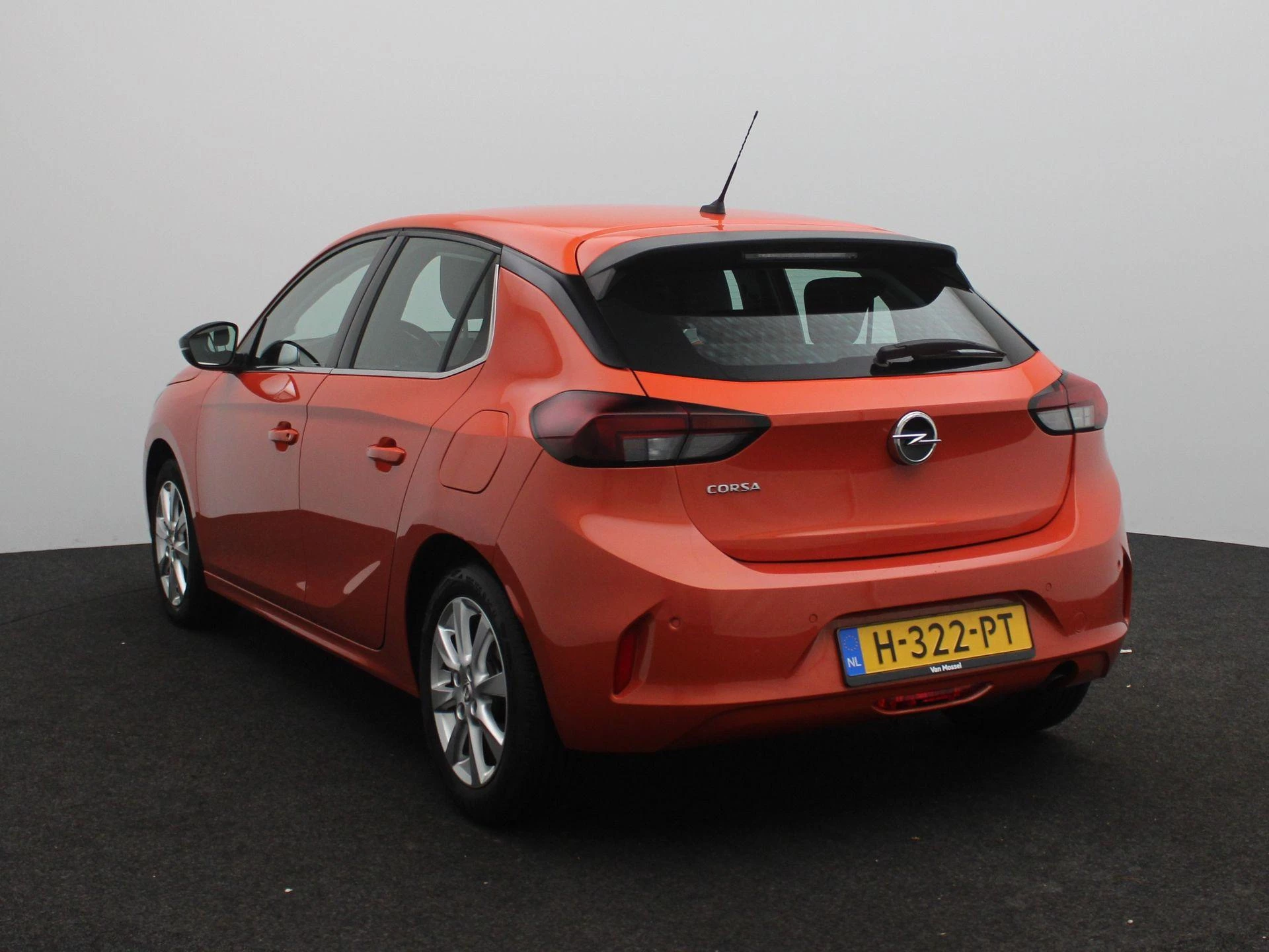 Opel-Corsa-image-2