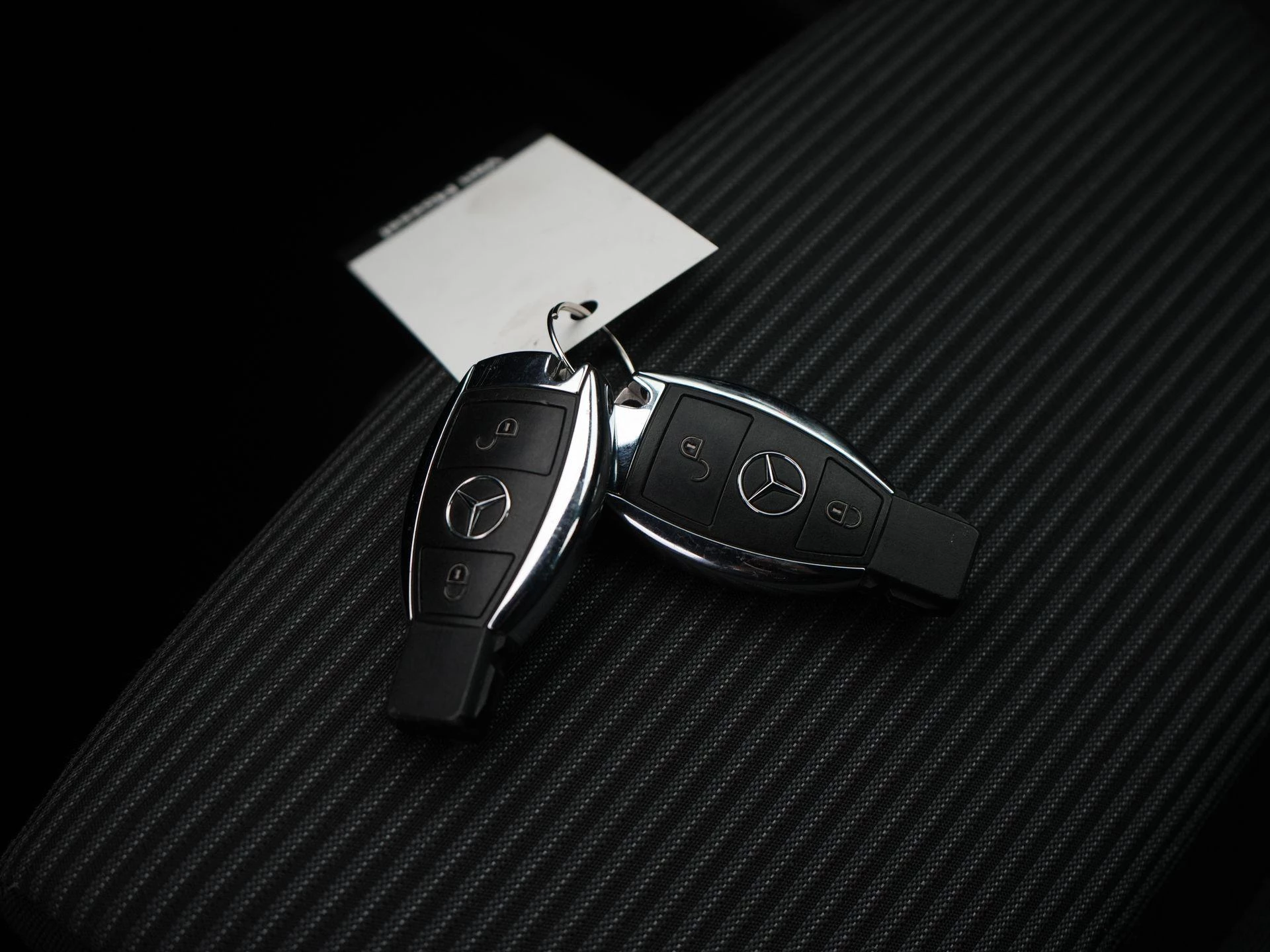 Mercedes-Benz-B-Klasse-image-25