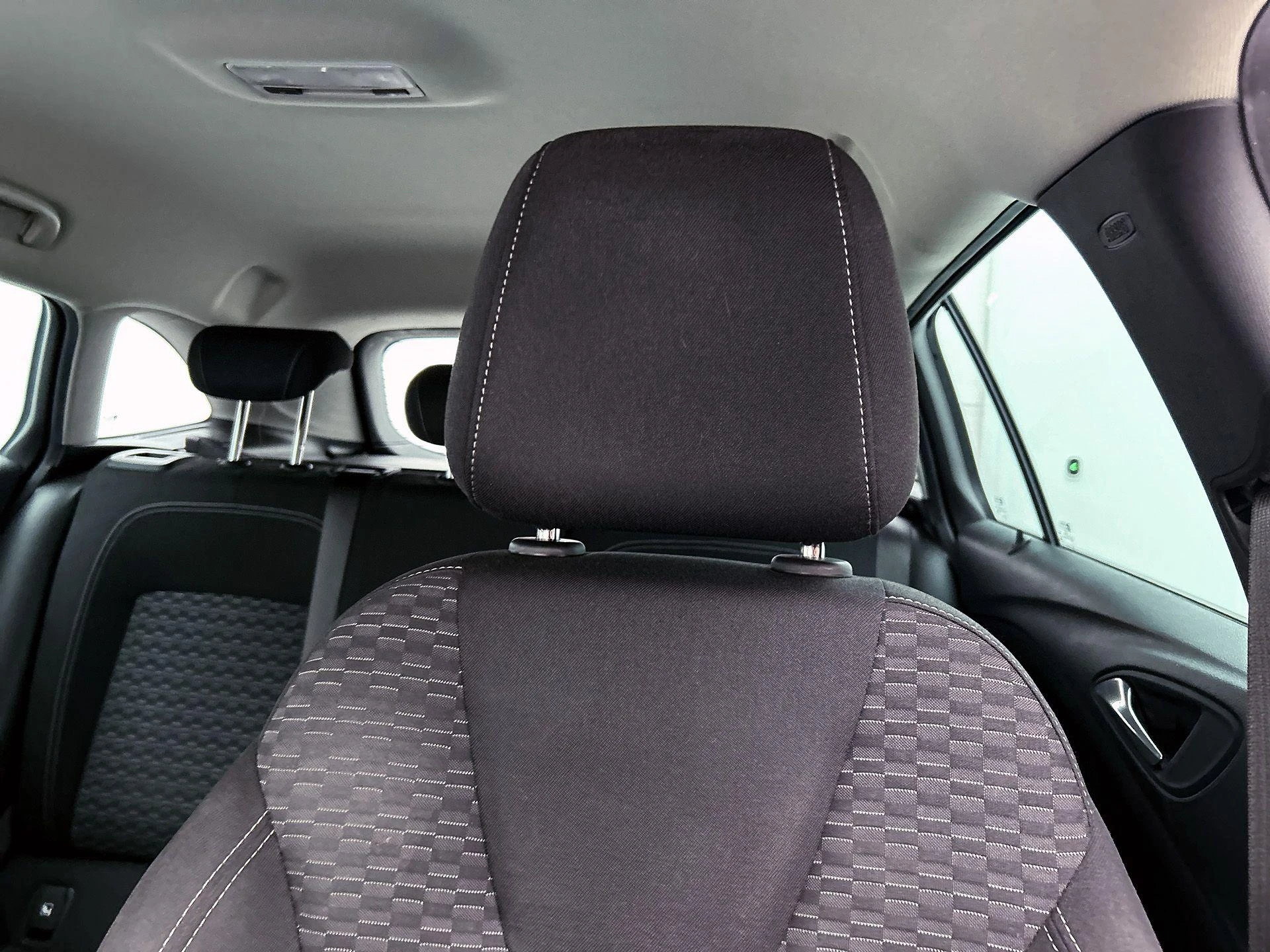 Opel-Astra-image-13