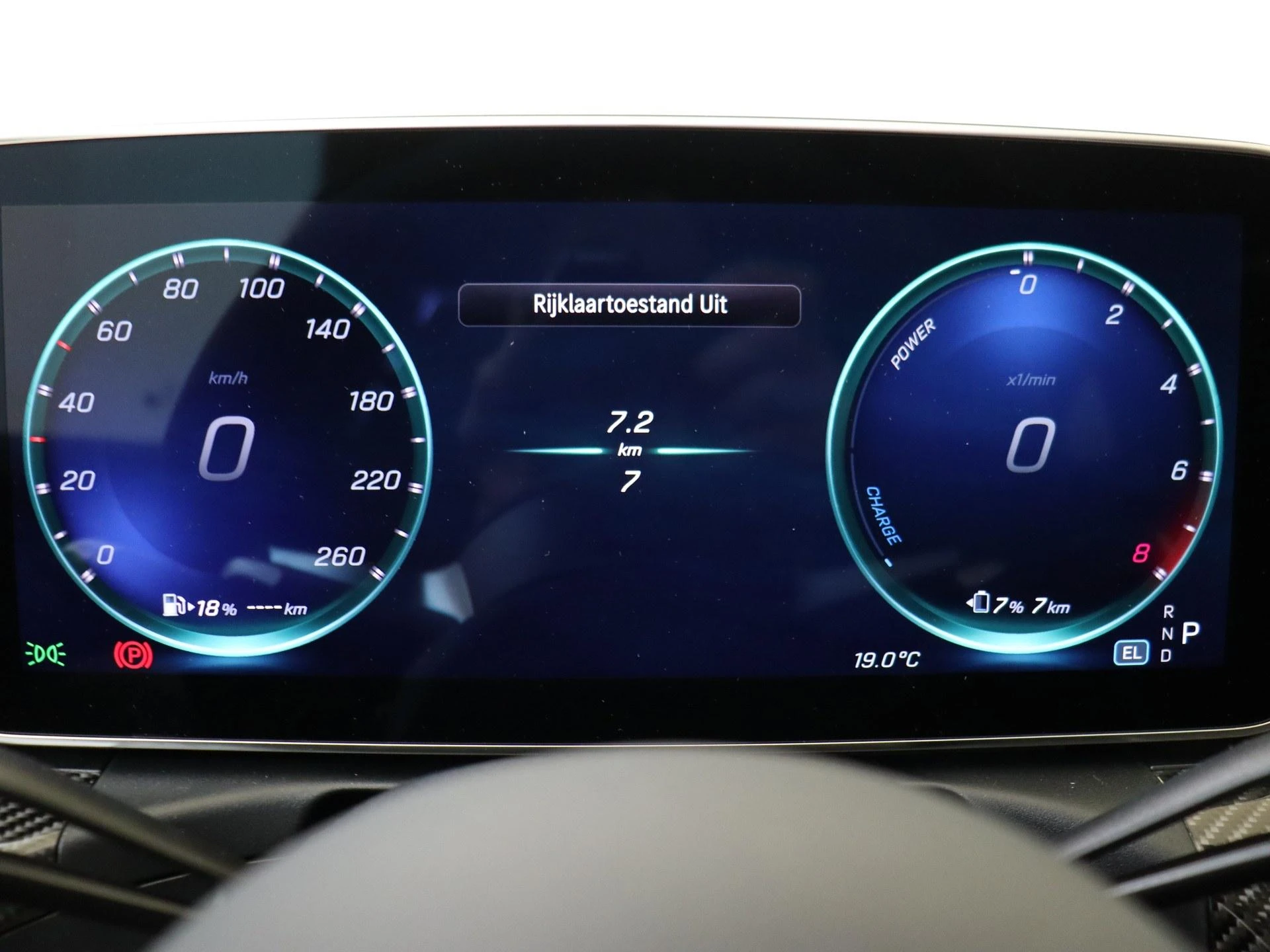 Mercedes-Benz-C-Klasse-image-33