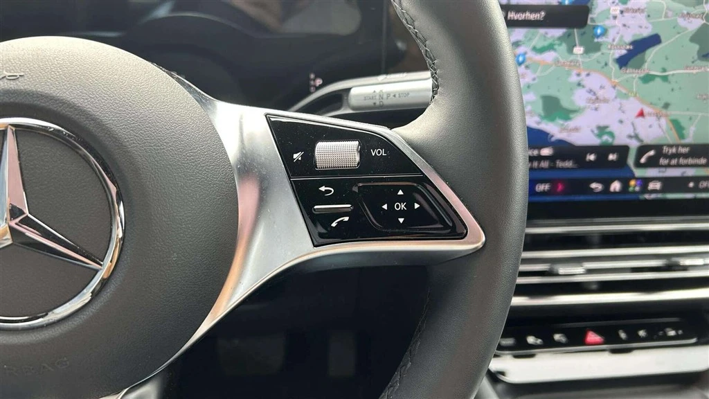 Mercedes-Benz-GLB-image-11