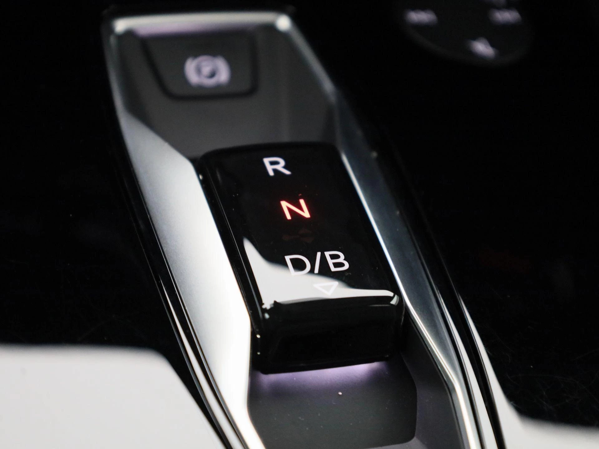 Audi-Q4 e-tron-image-20