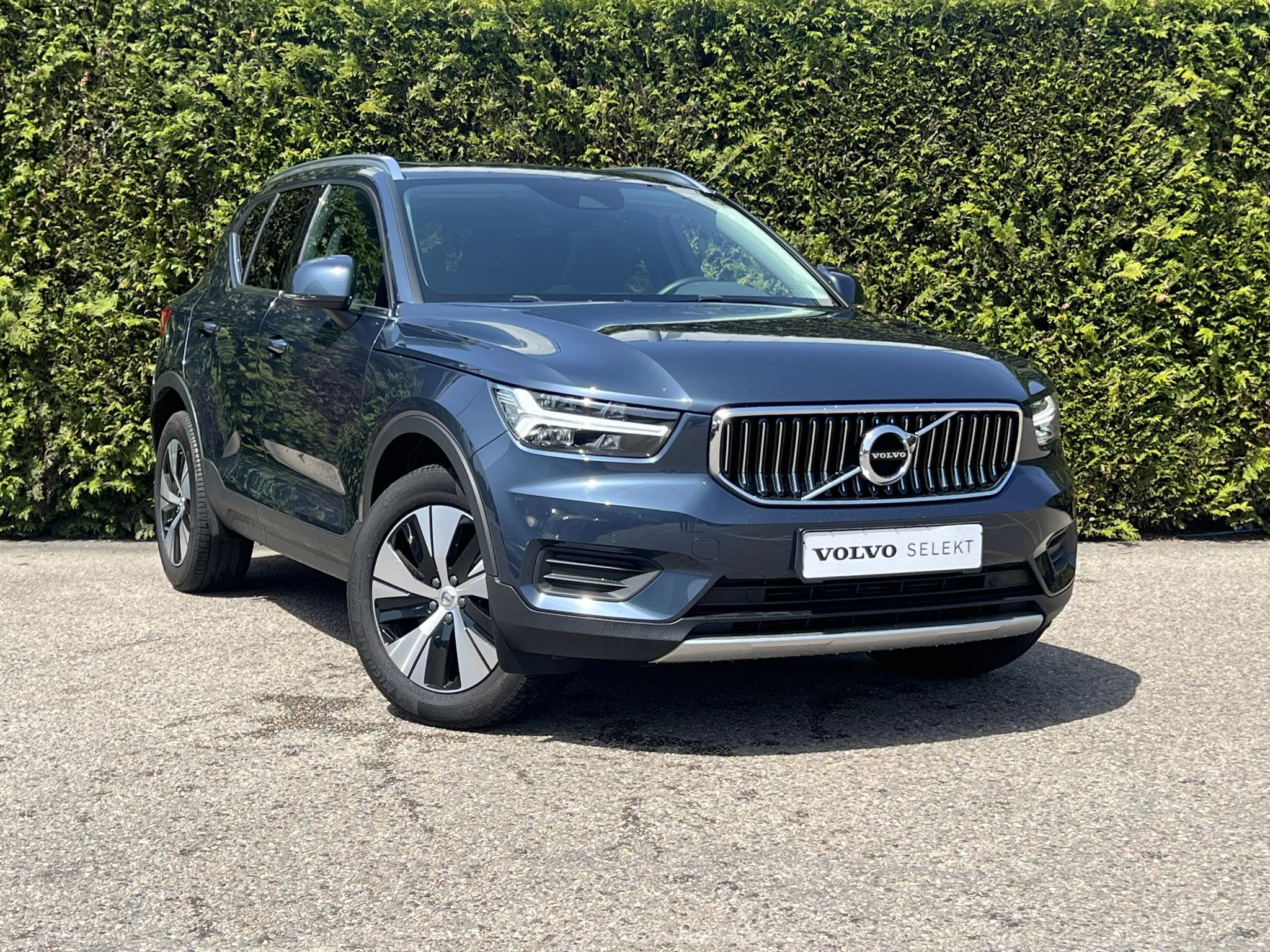 Volvo-XC40-image-1