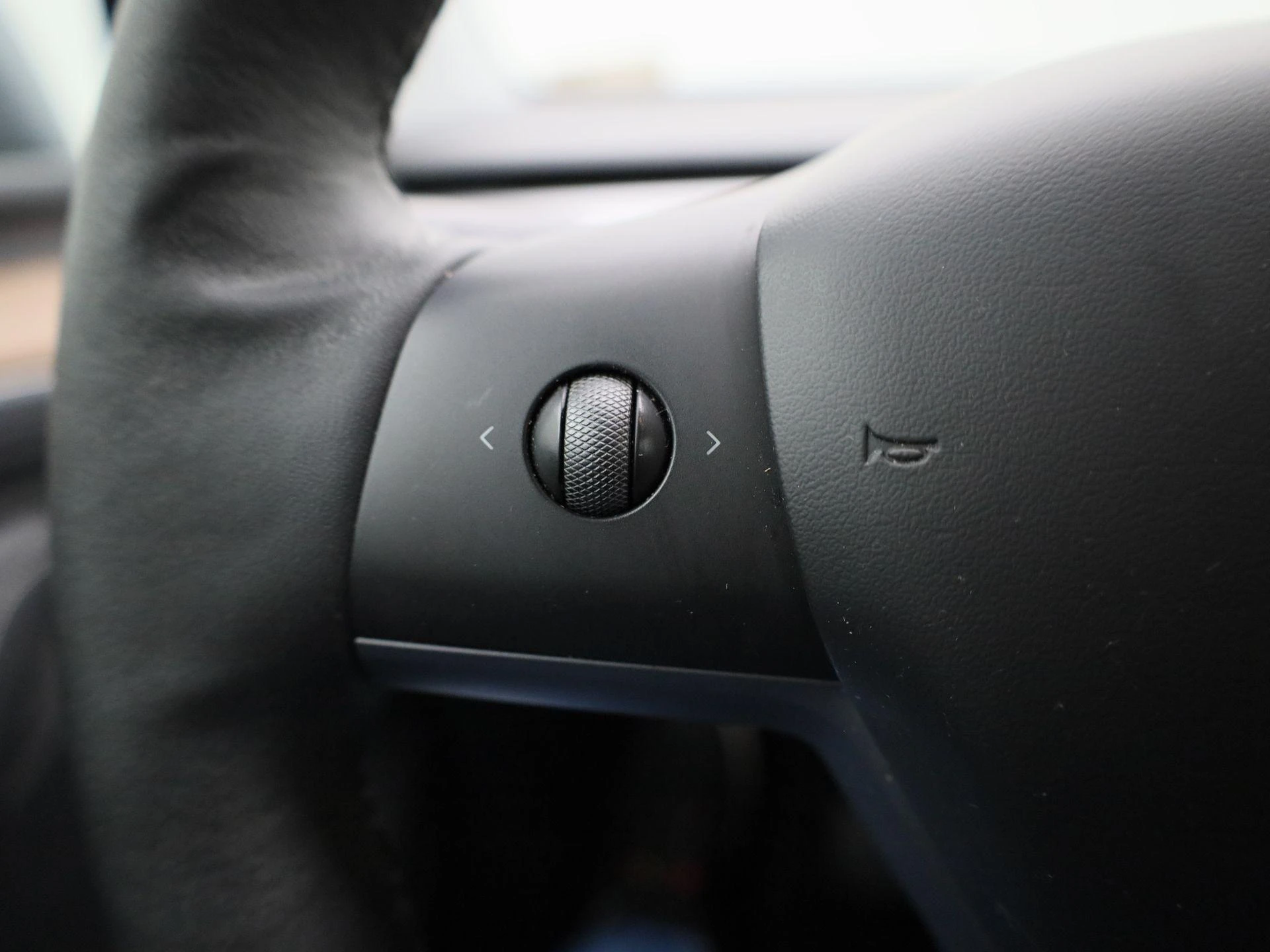 Tesla-Model Y-image-20