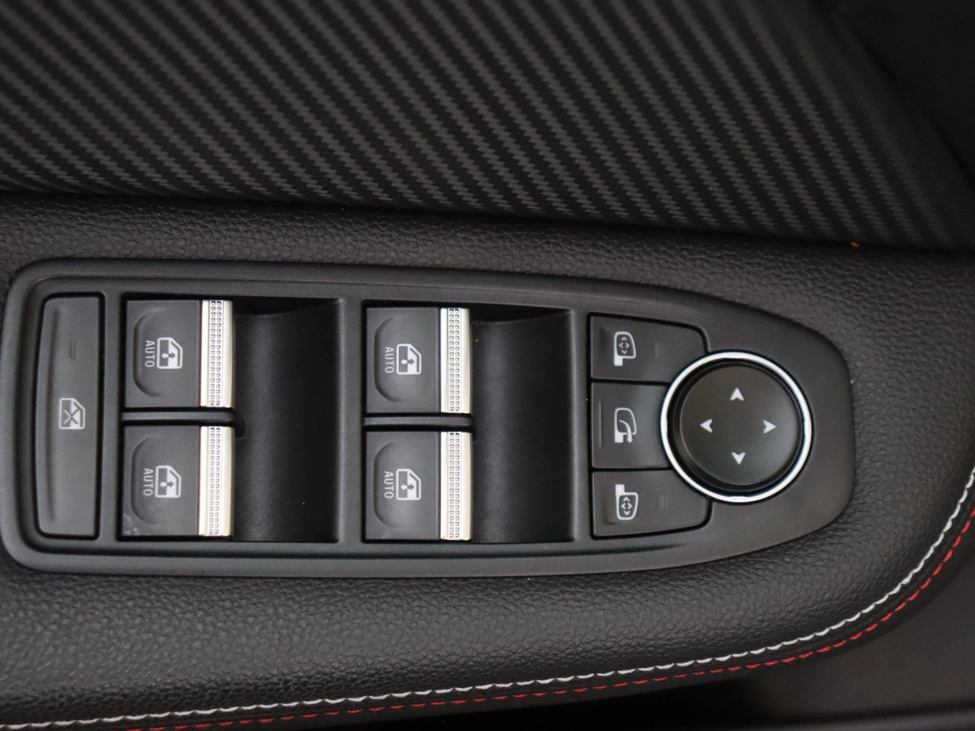 Renault-Clio-image-23