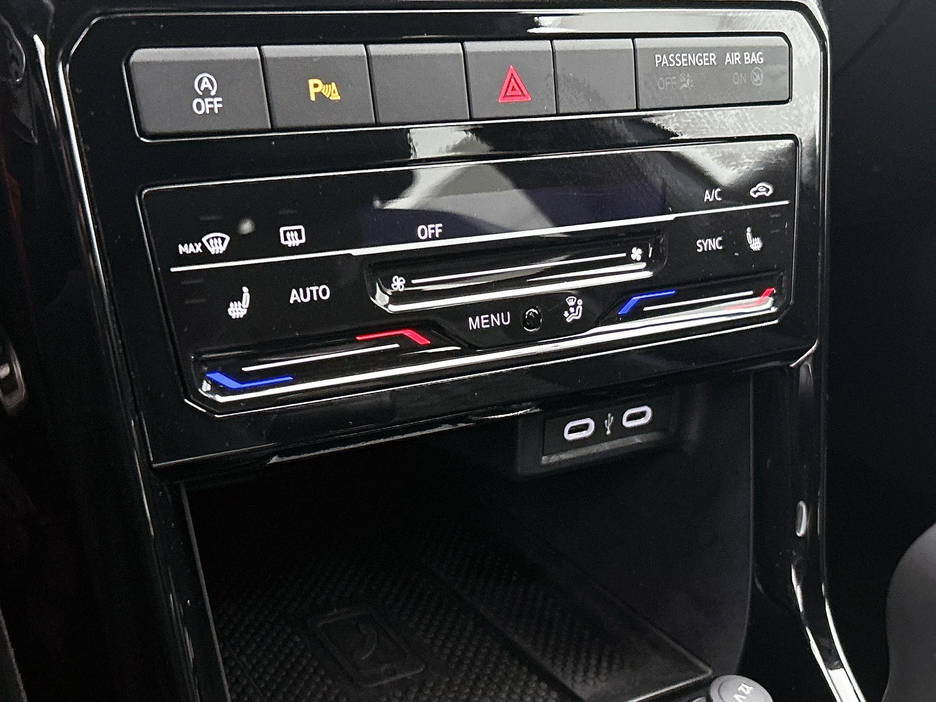 Volkswagen-T-Cross-image-21