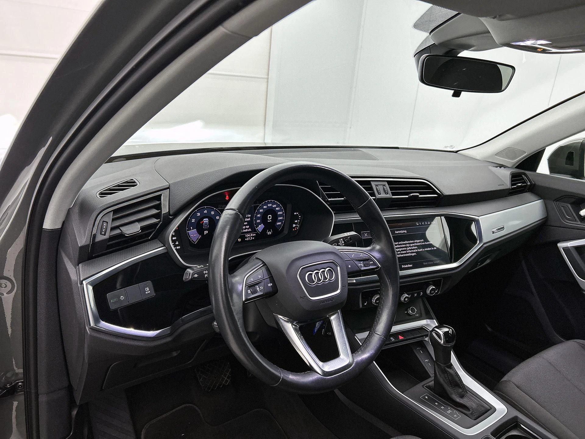 Audi-Q3-image-8