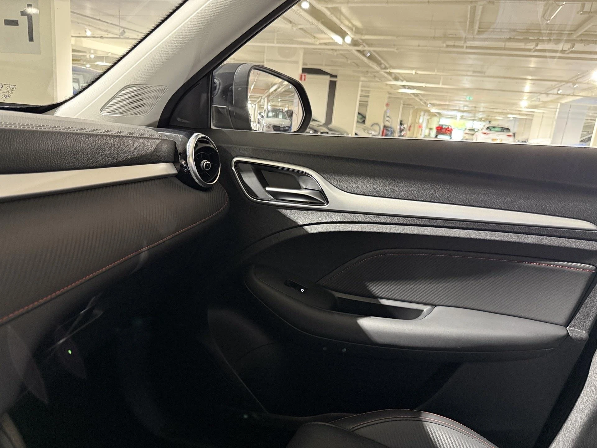 MG-ZS-image-9