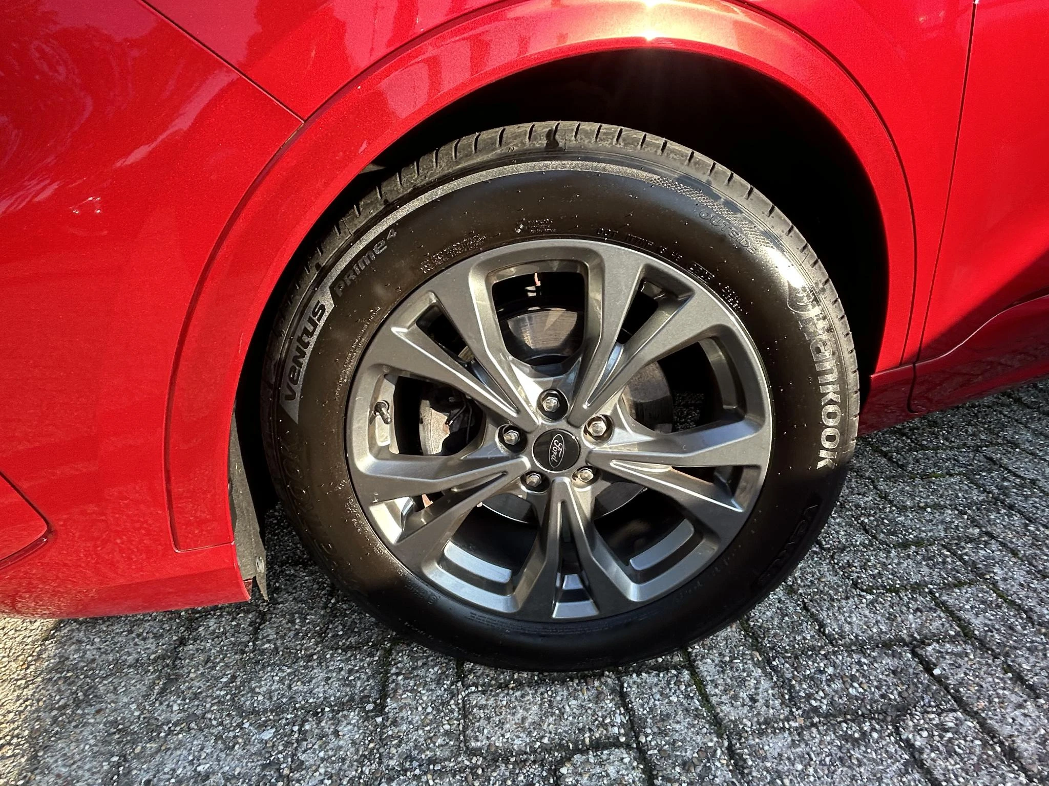 Ford-Kuga-image-18