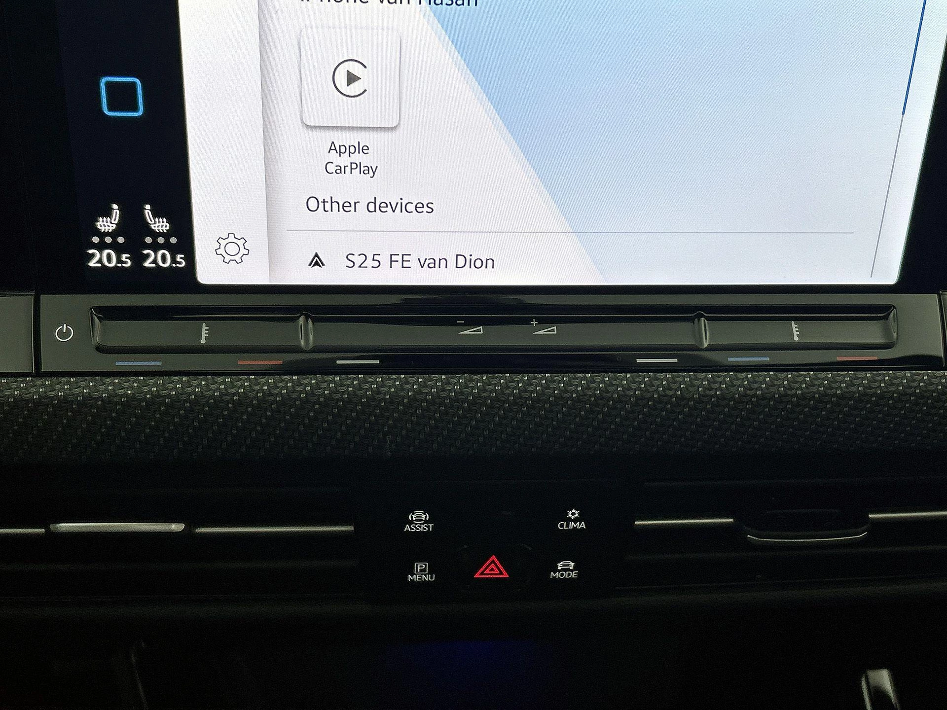 Volkswagen-Golf-image-21